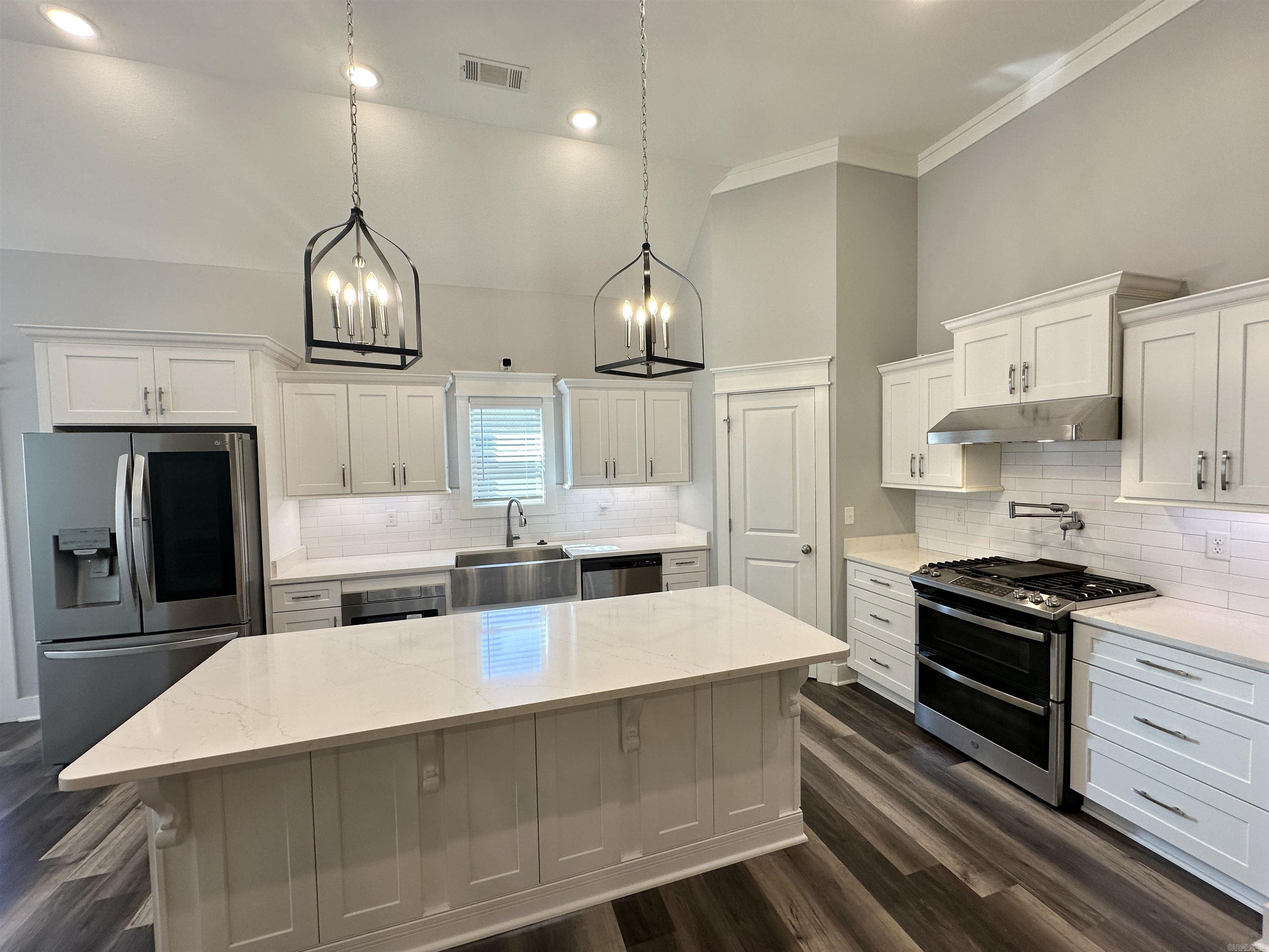 2505 Paradise Hills  Jonesboro, AR