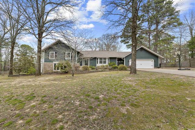 9  Robinwood Cove  Dr.  Heber Springs, AR