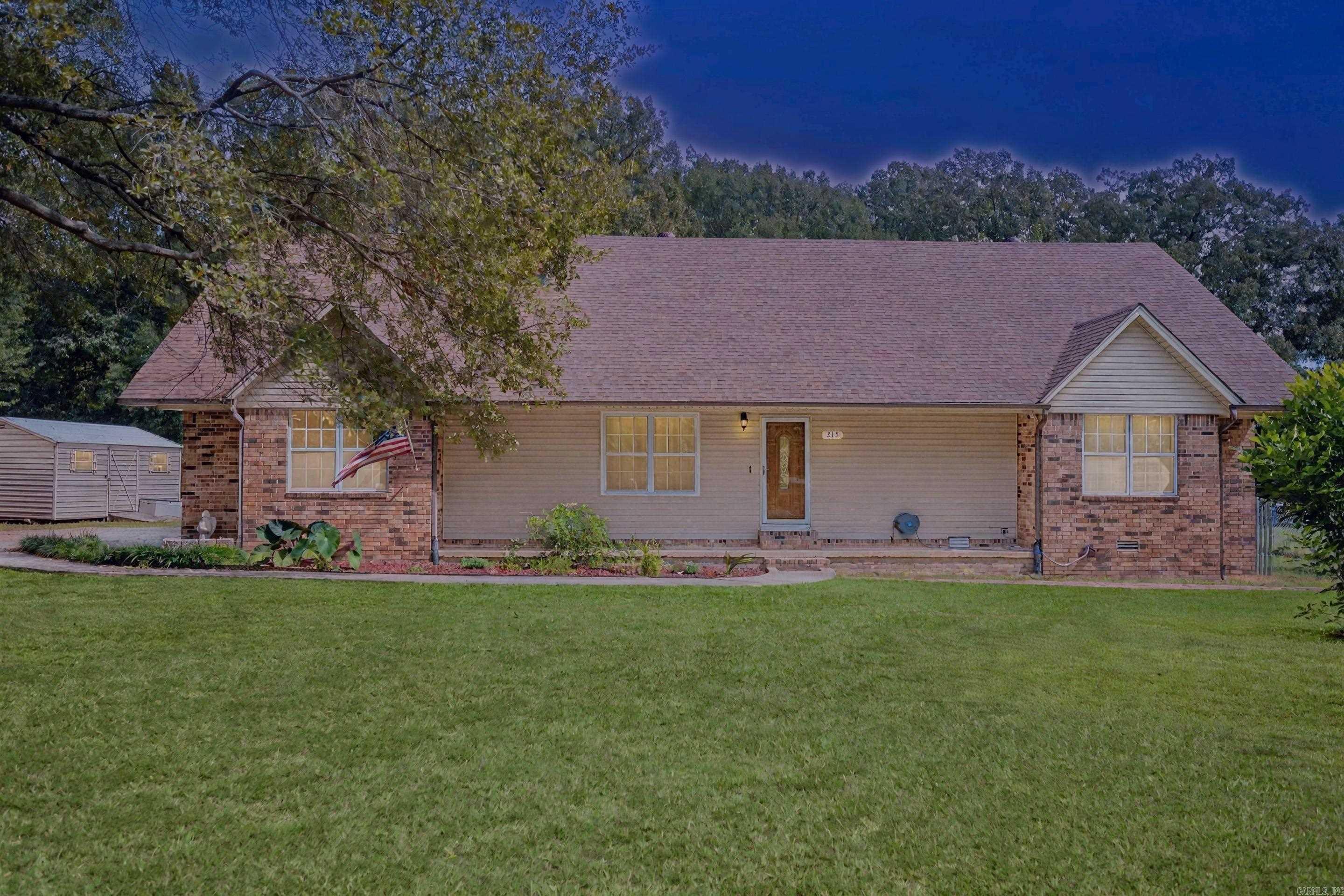 213 Pin Oak Dr  Cabot, AR