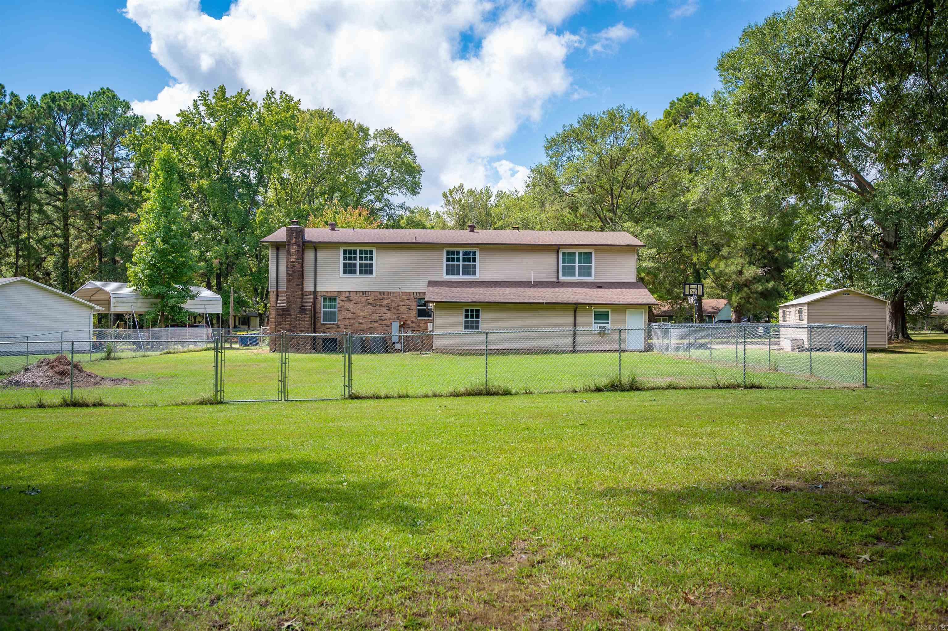 213 Pin Oak Dr  Cabot, AR