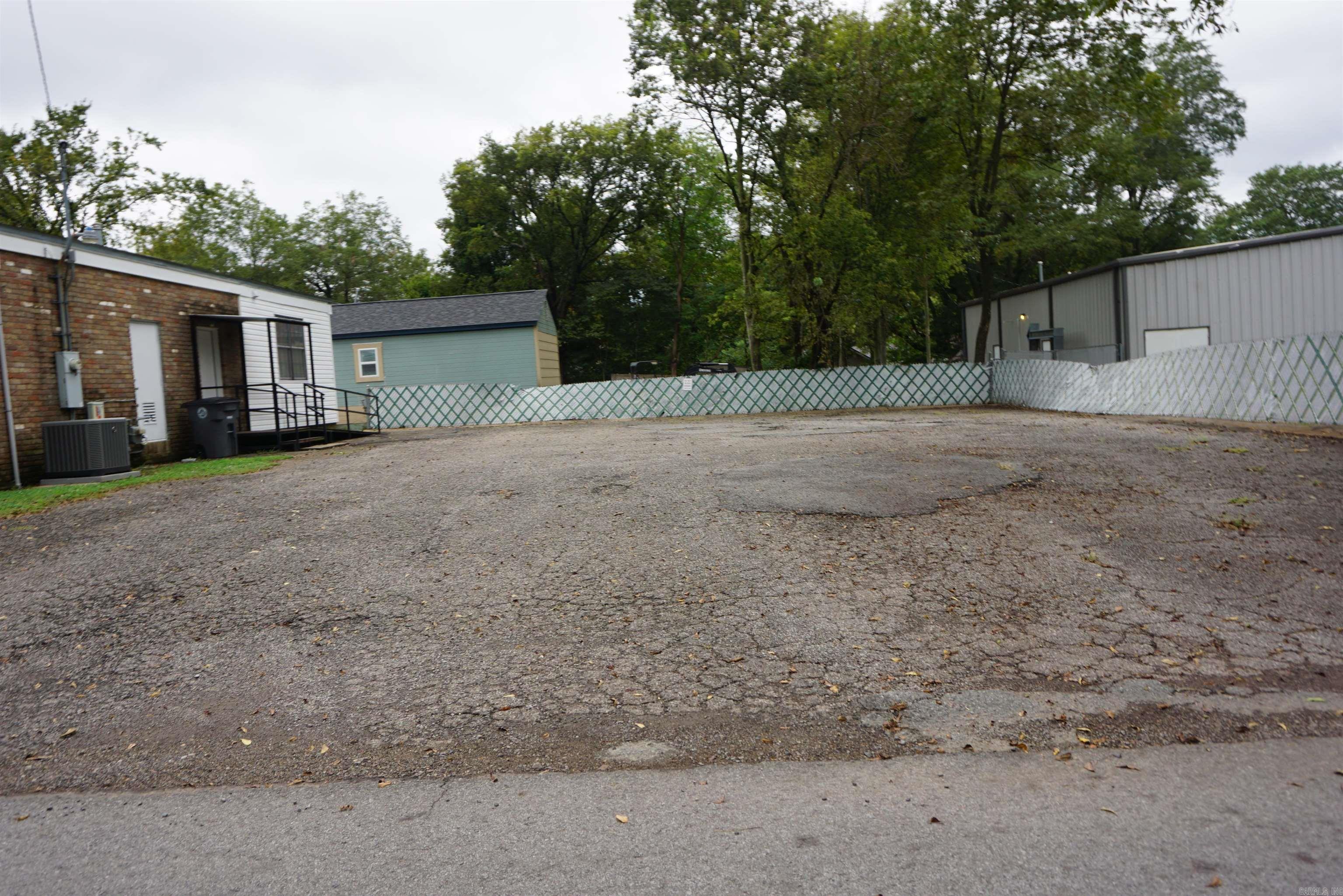 500 W Arch  Searcy, AR