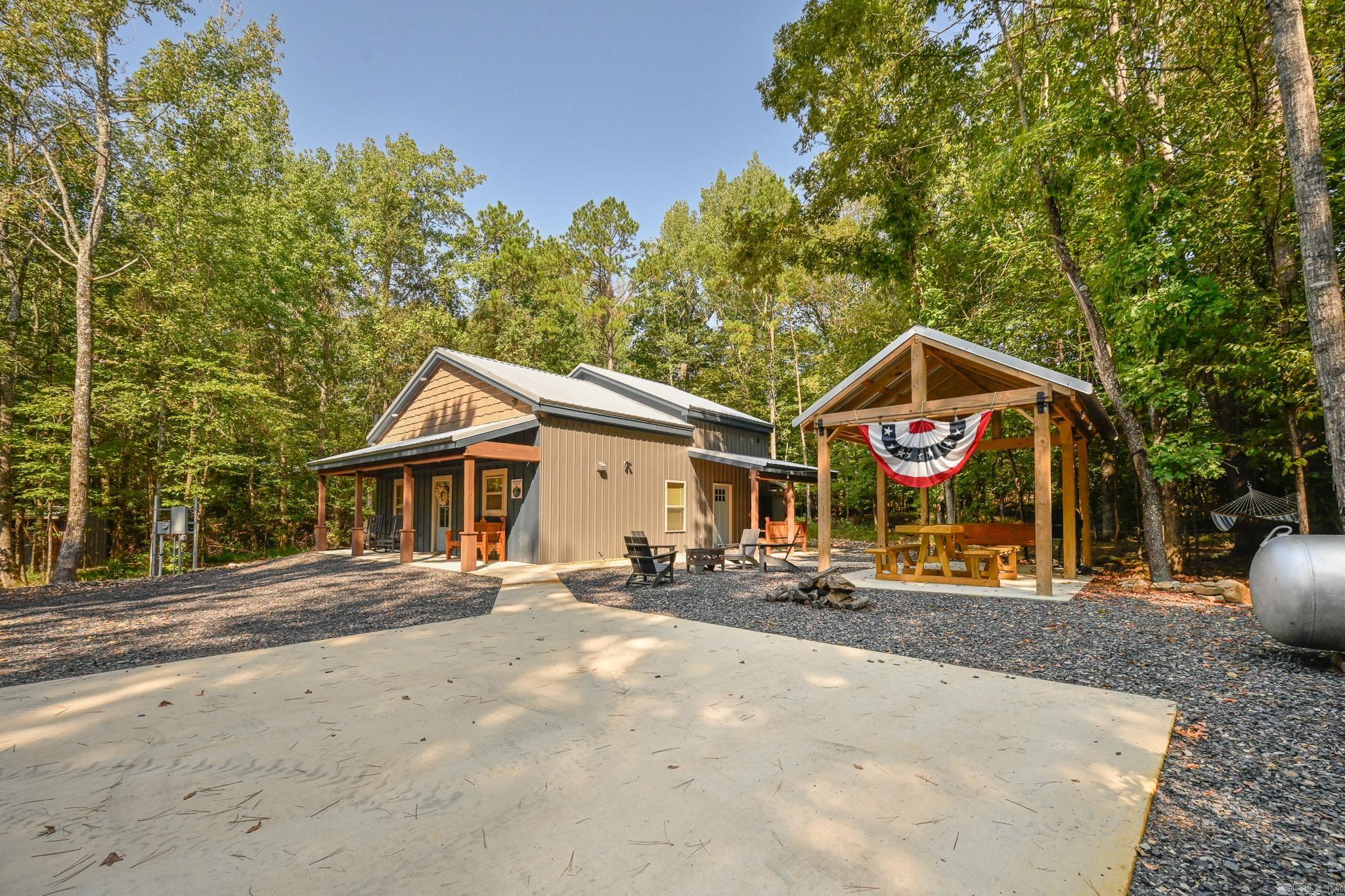 2467 Hwy 375 E  Mena, AR