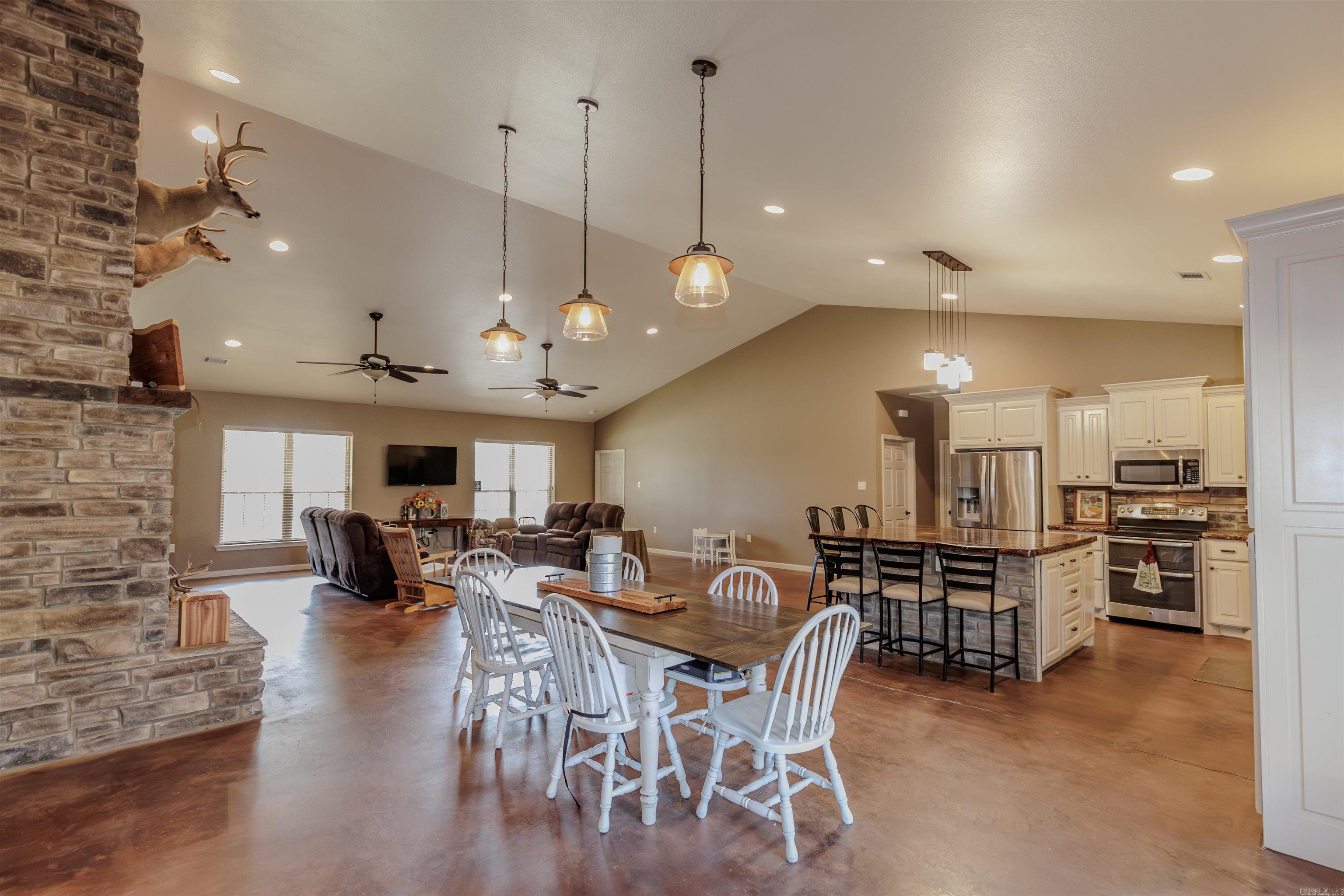 65 Wallace Bridge  Perryville, AR