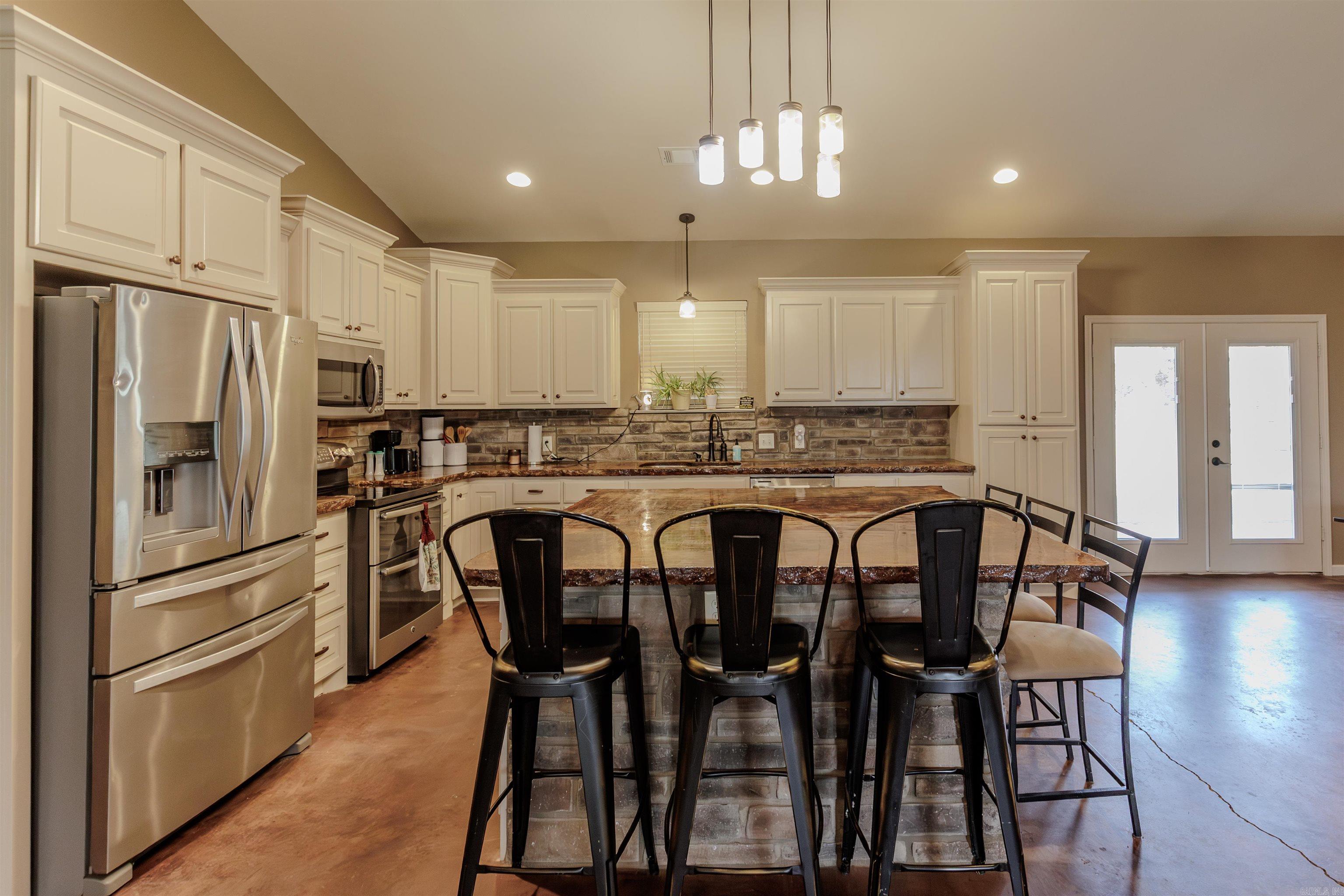 65 Wallace Bridge  Perryville, AR