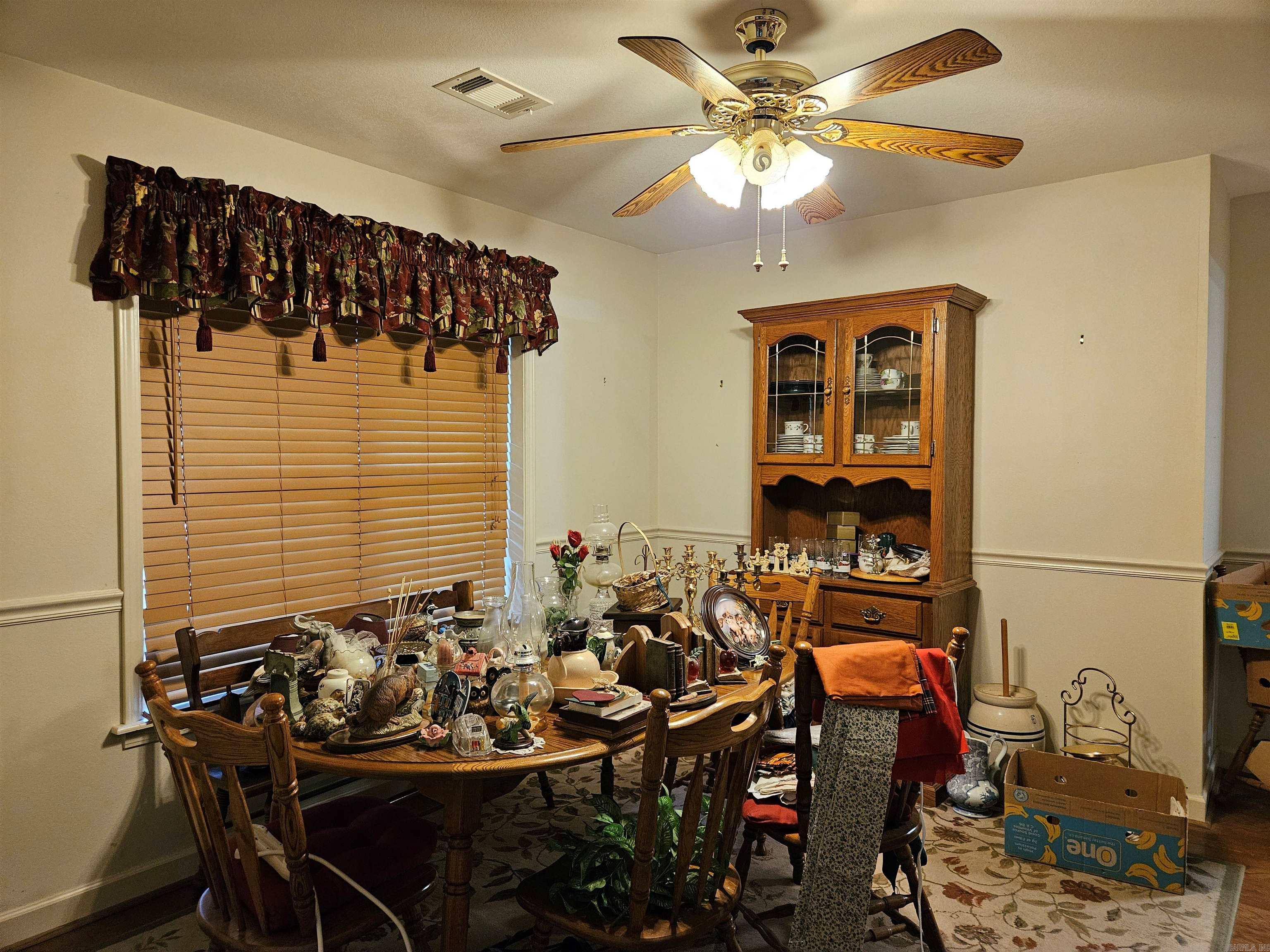 201 W Mississippi  Beebe, AR