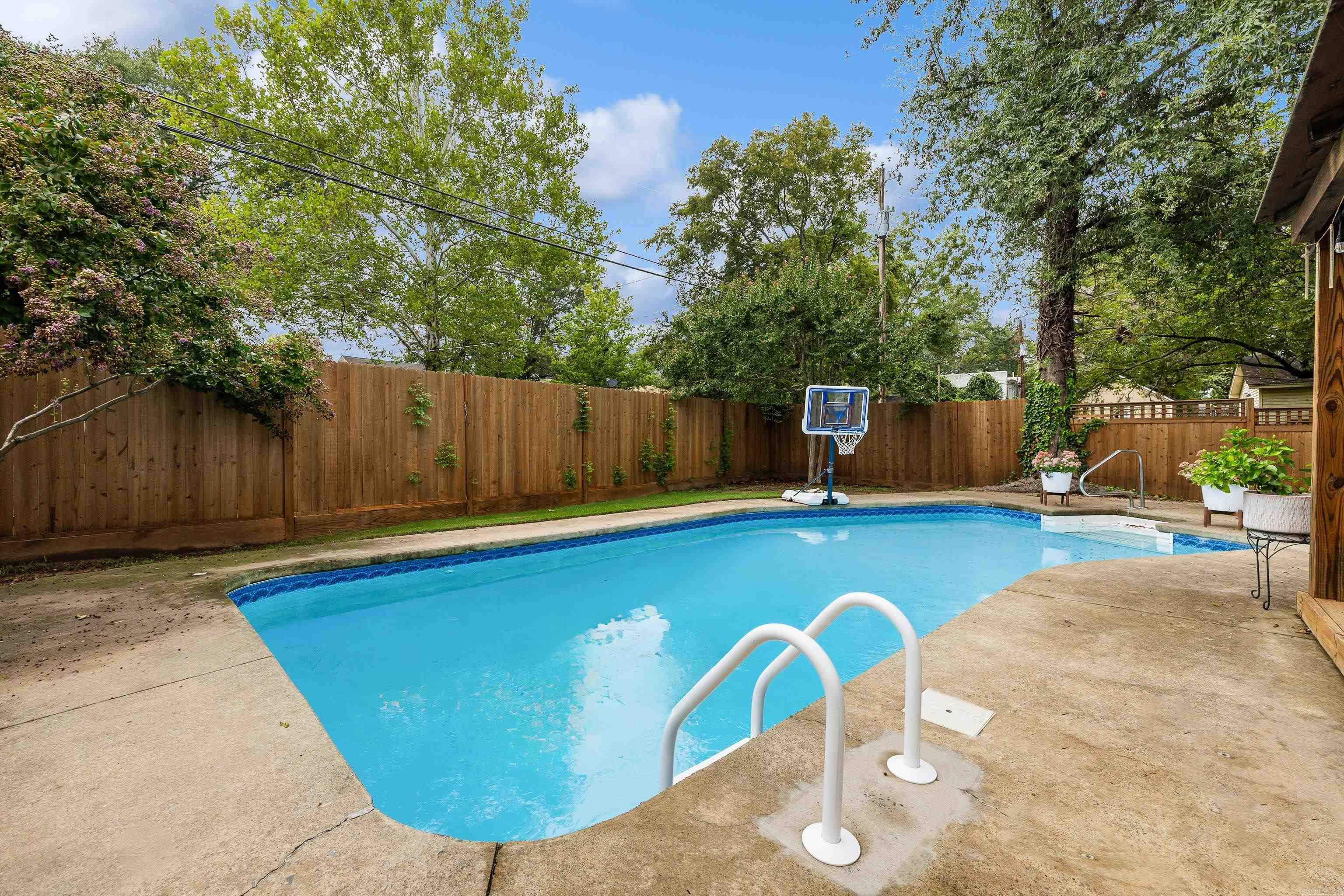 3221 N Cypress  North Little Rock, AR