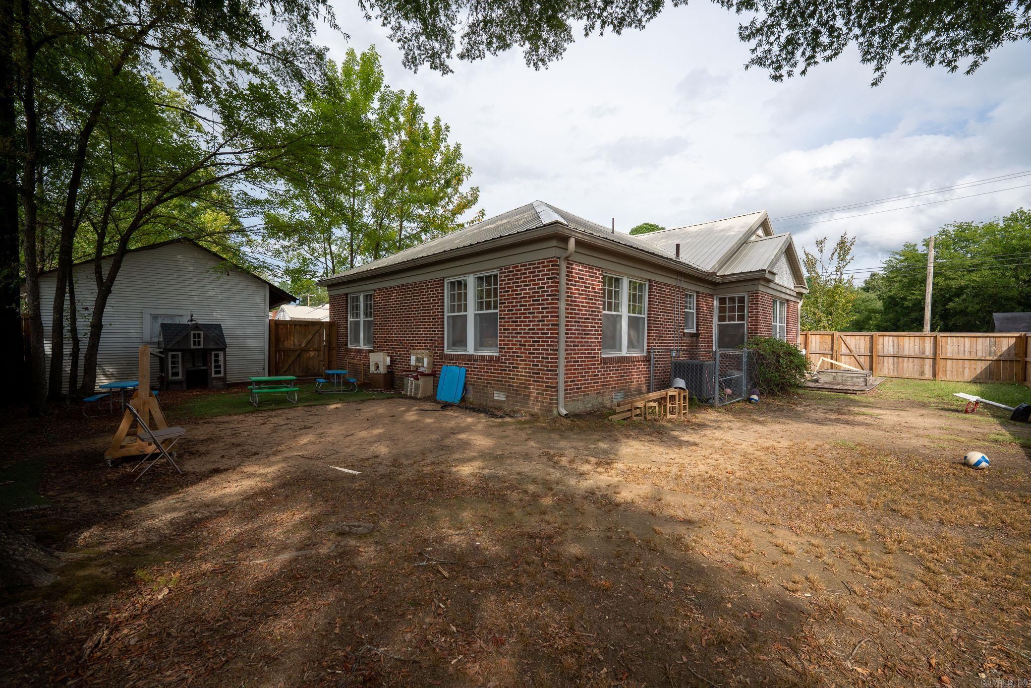 703 Donaghey Avenue  Conway, AR