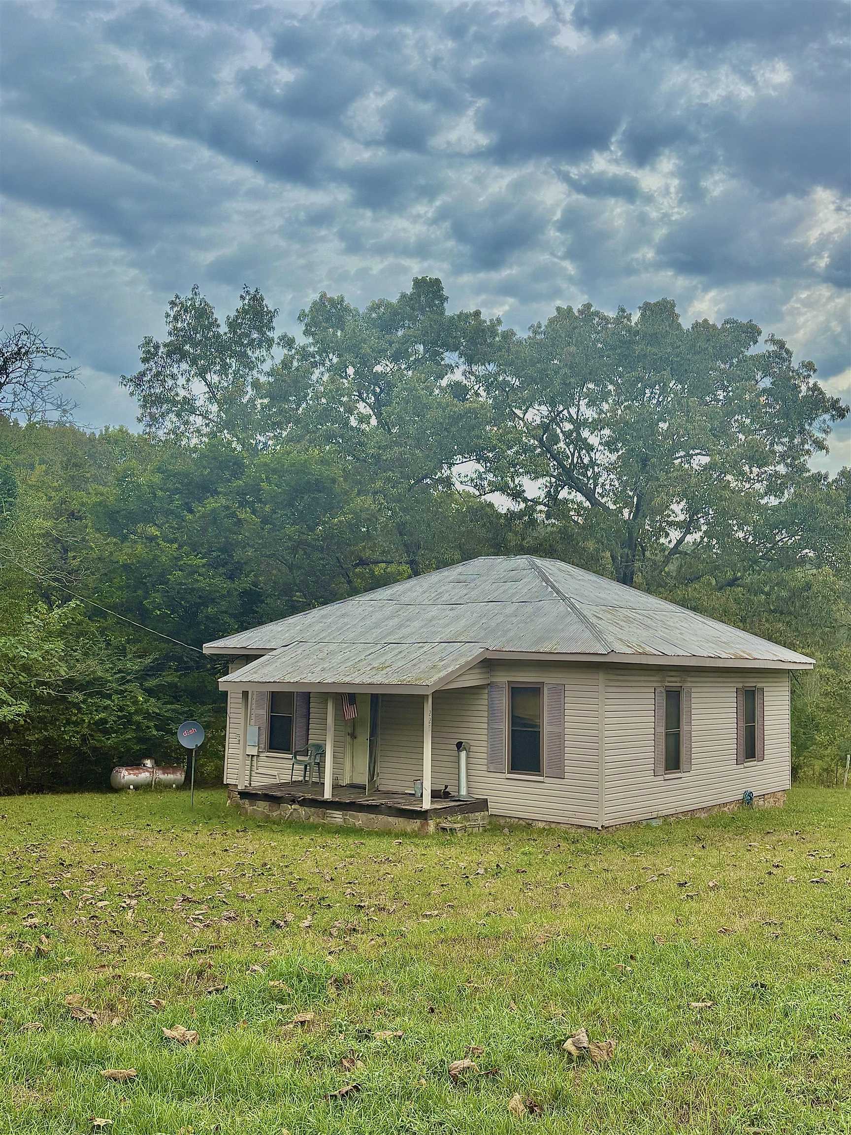 225 Claxton  Cushman, AR
