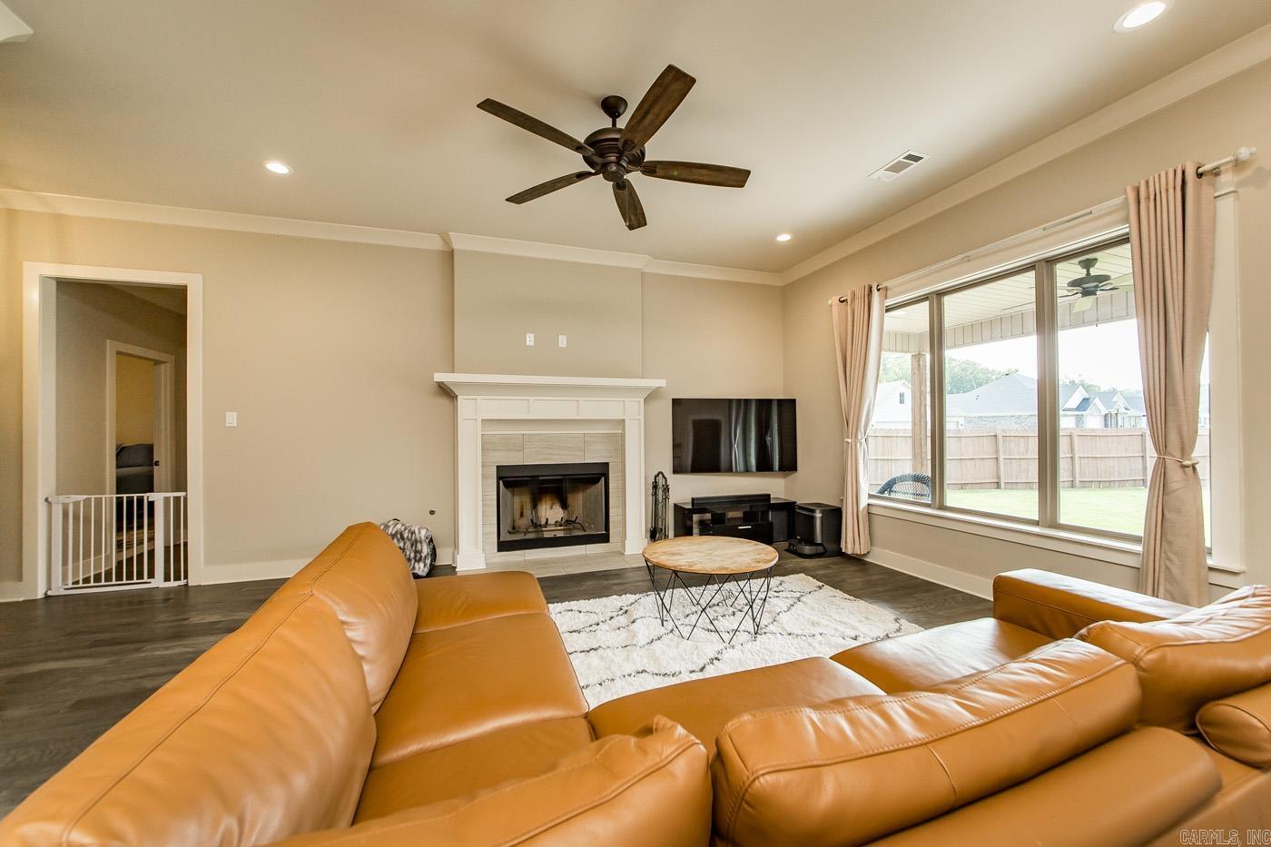837 Oak Forest  Sherwood, AR