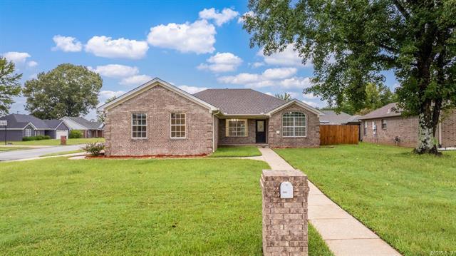 1312  High Meadow  Jacksonville, AR