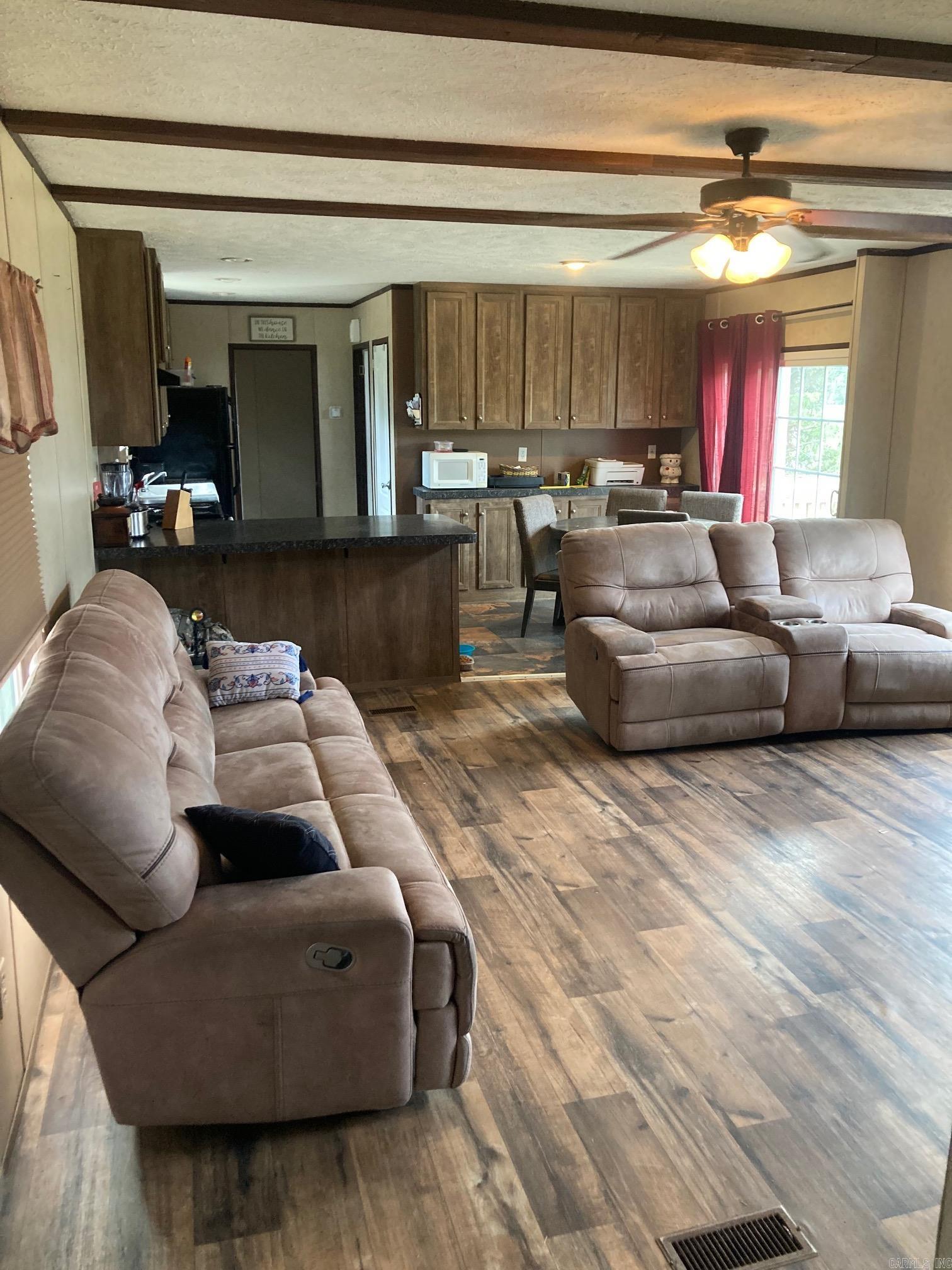 567 Daffodill  Romance, AR
