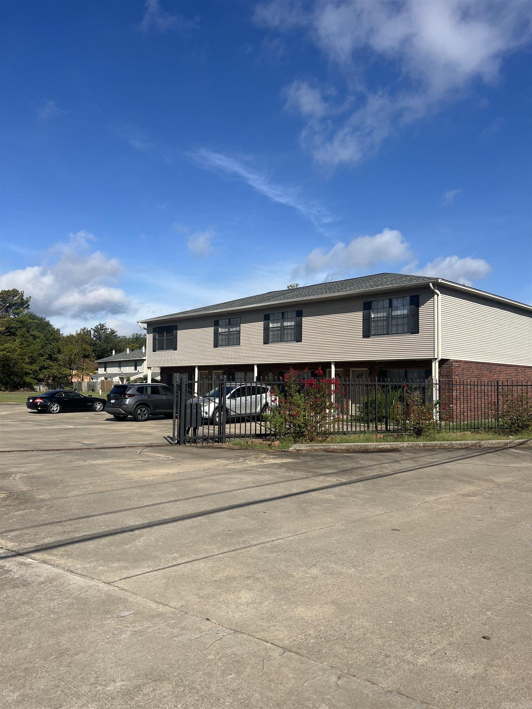 3200 S Olive  Pine Bluff, AR