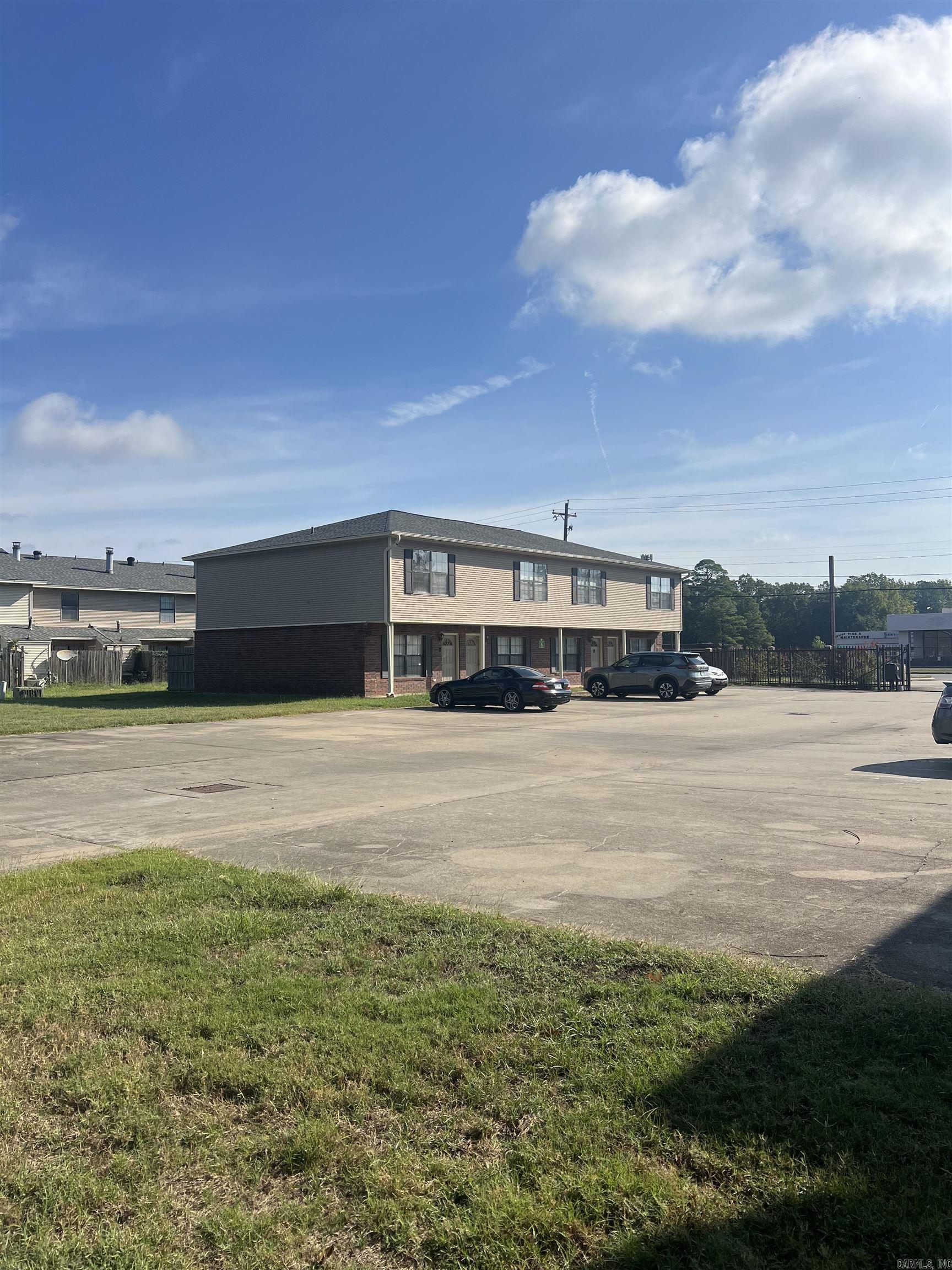 3200 S Olive  Pine Bluff, AR