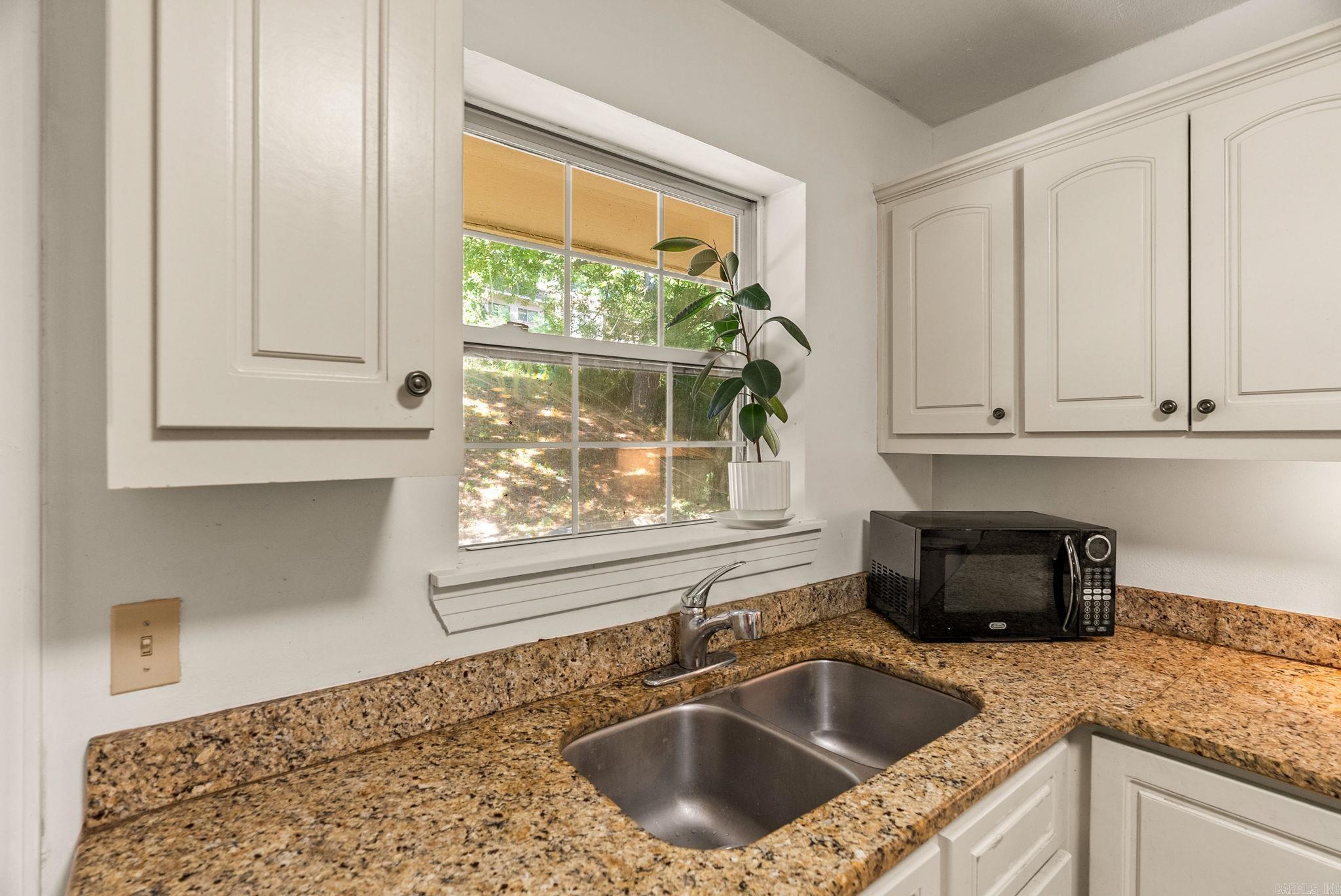 3901 N Cedar  North Little Rock, AR