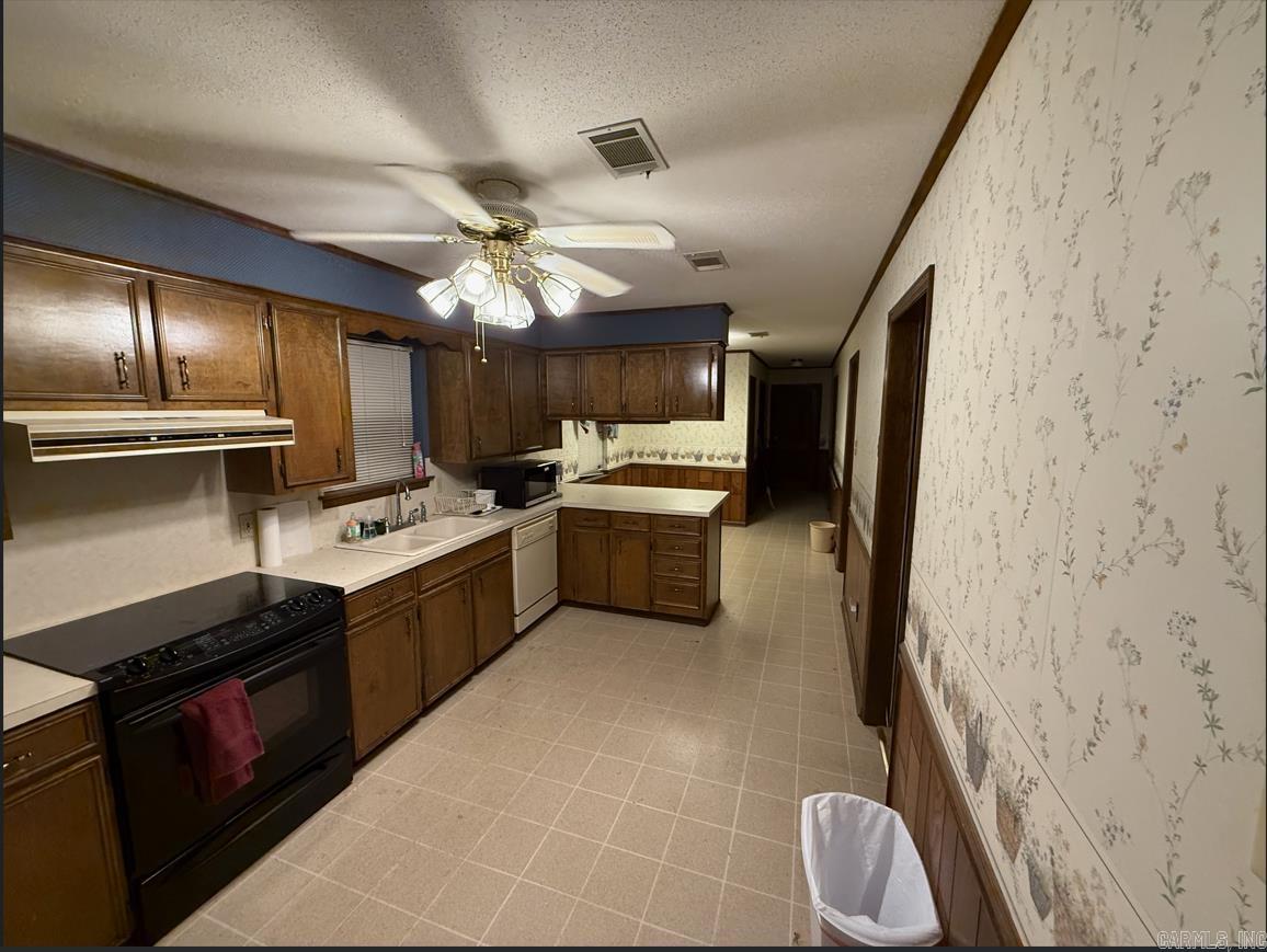10 Twin Pine  Little Rock, AR