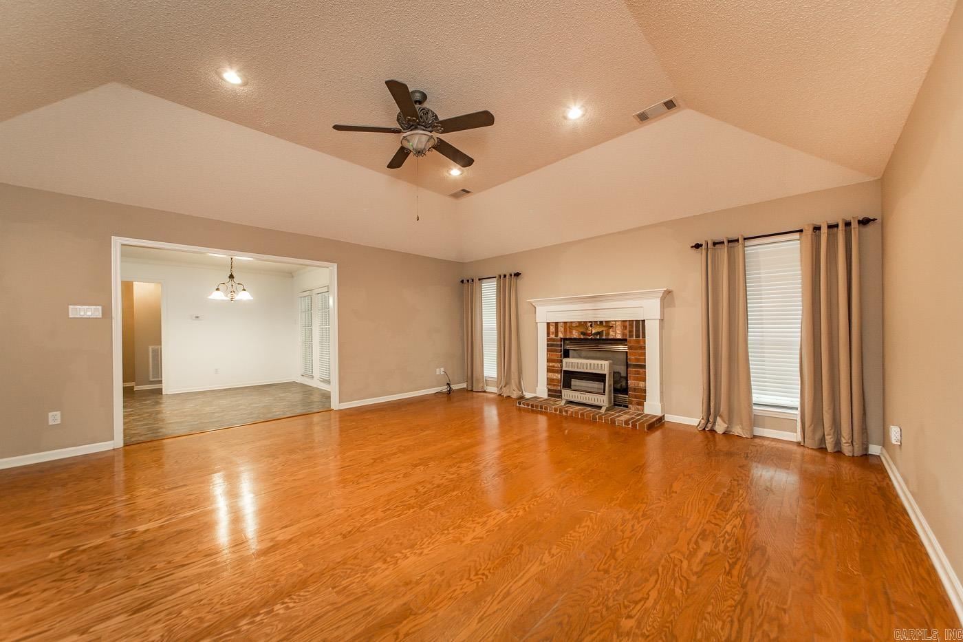 1560 Lawson Oaks  Little Rock, AR
