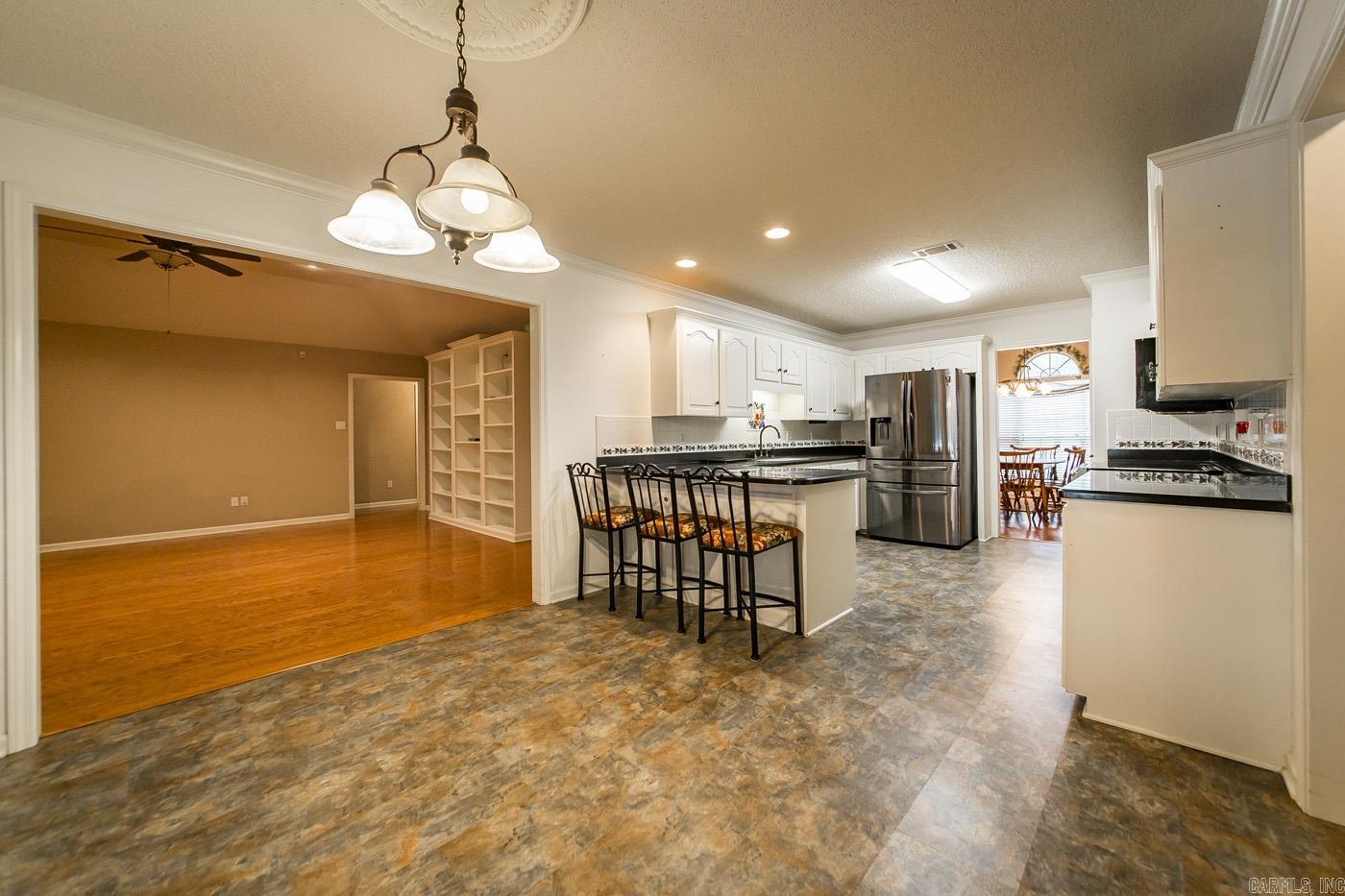 1560 Lawson Oaks  Little Rock, AR