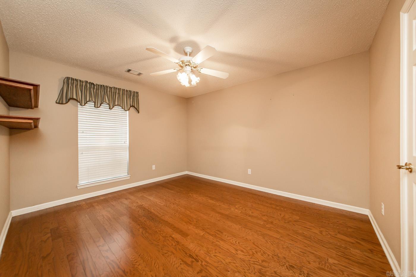 1560 Lawson Oaks  Little Rock, AR
