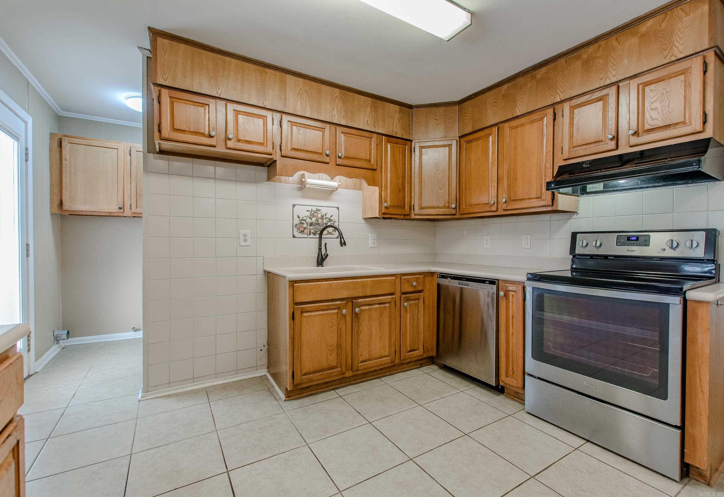 2205 W Lakeview  Benton, AR