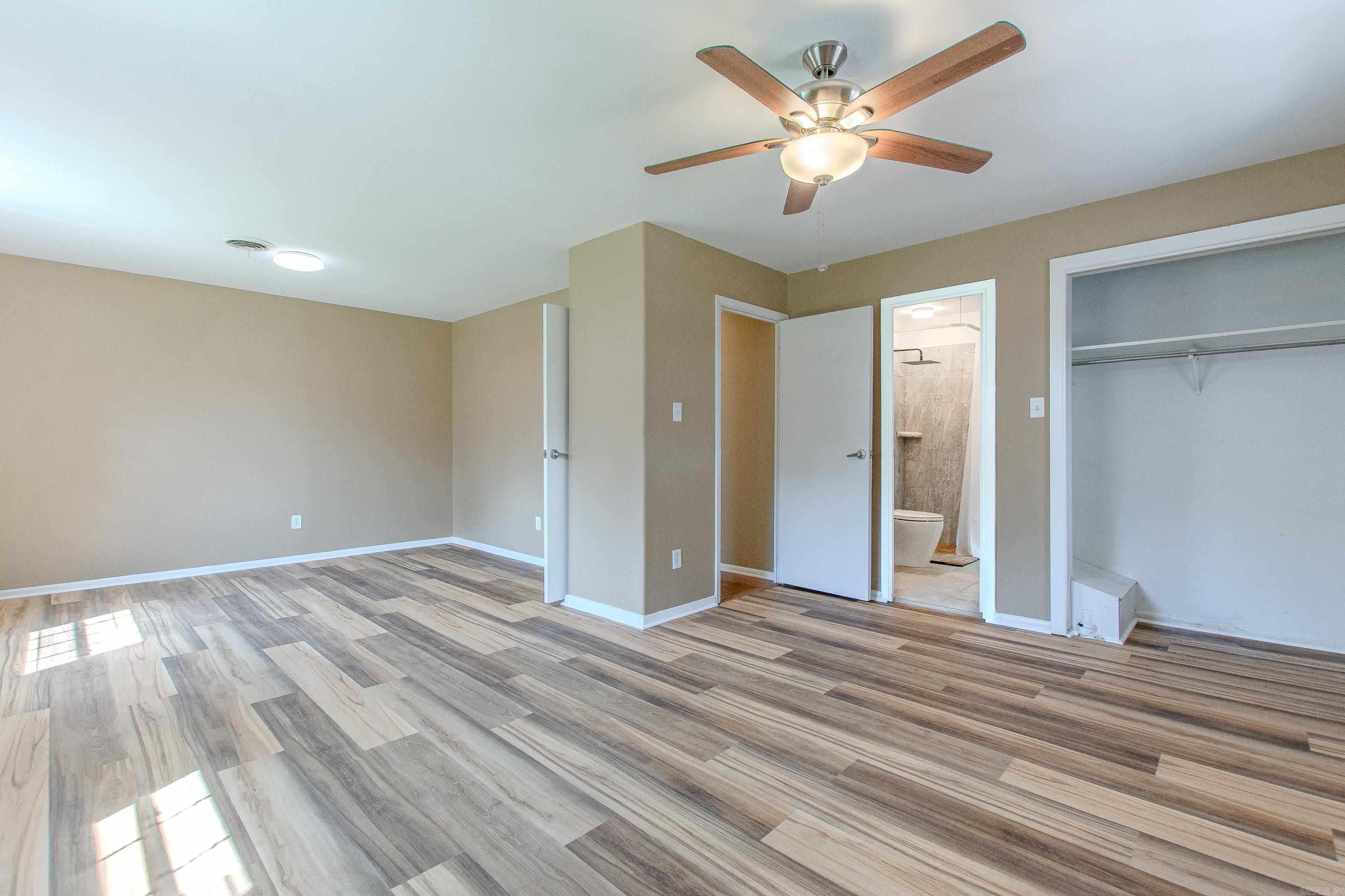 2205 W Lakeview  Benton, AR