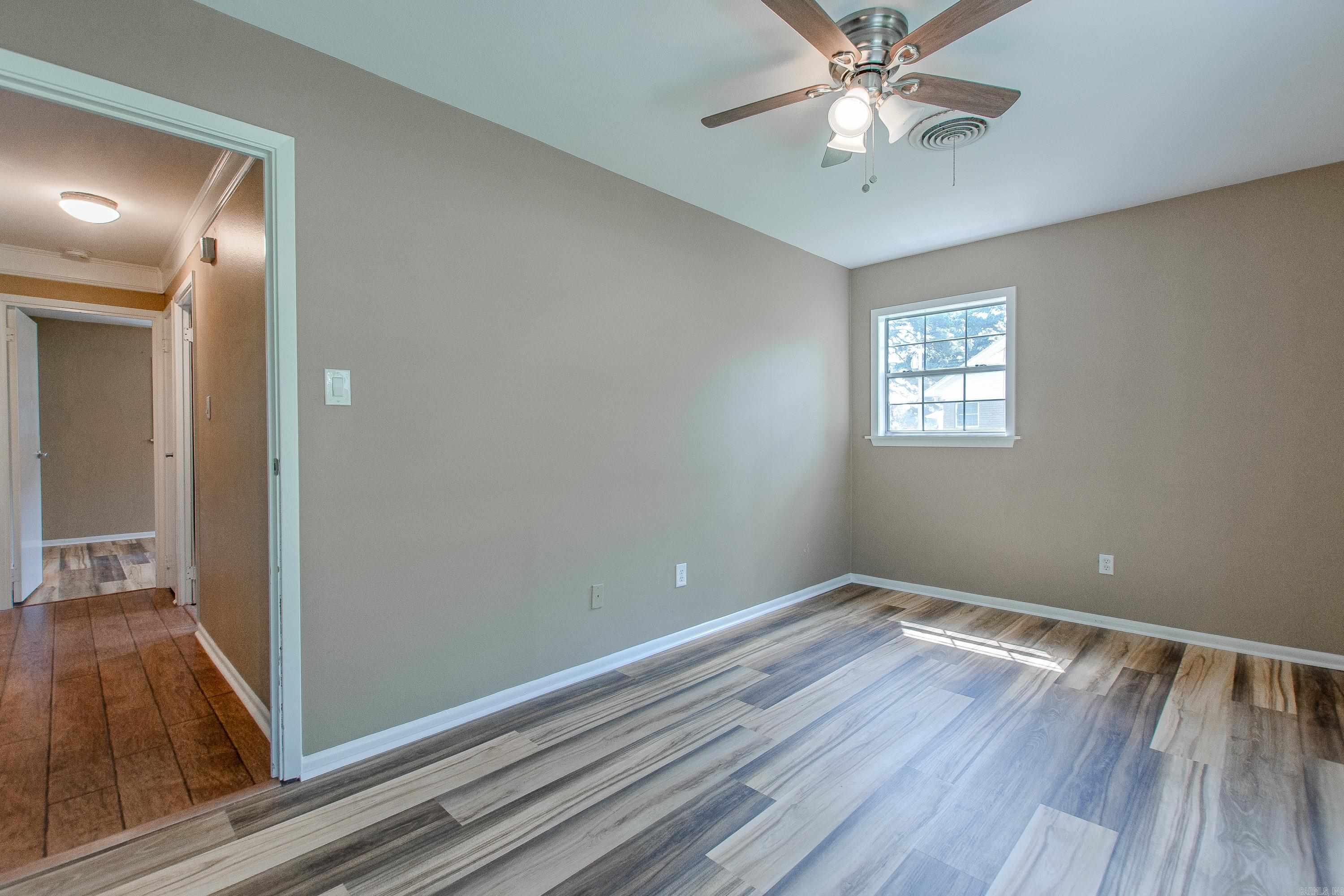 2205 W Lakeview  Benton, AR