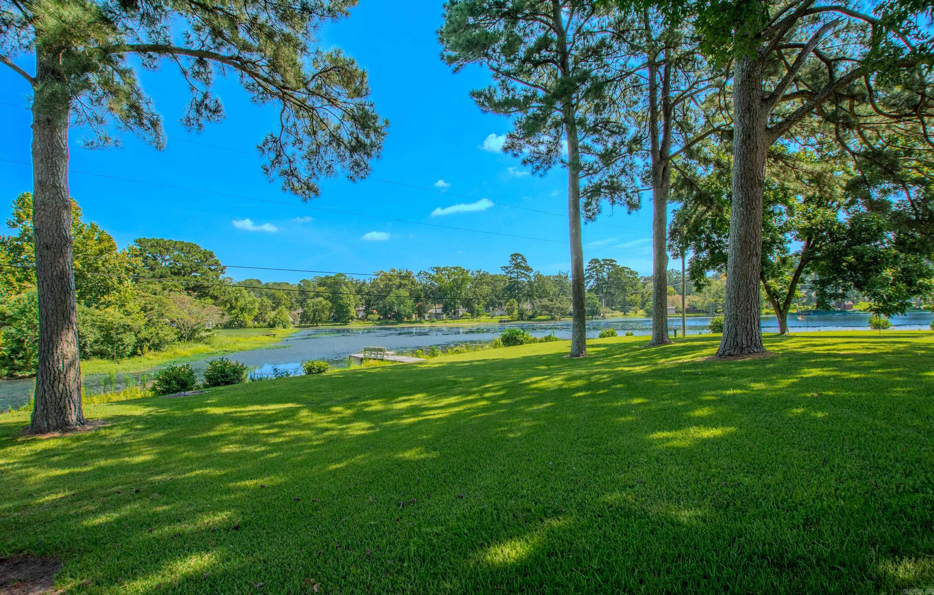 2205 W Lakeview  Benton, AR