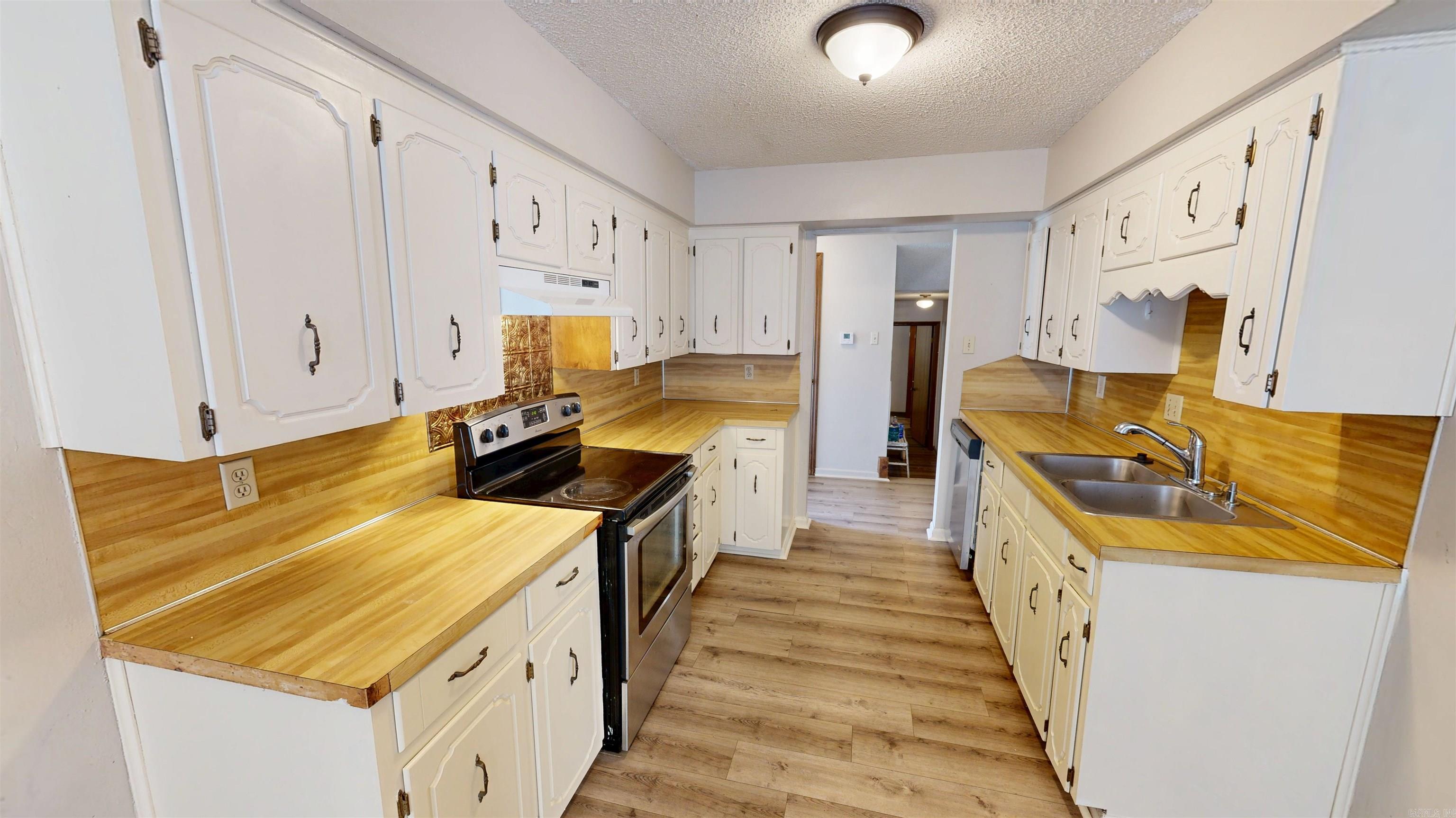 43 Prince  Maumelle, AR