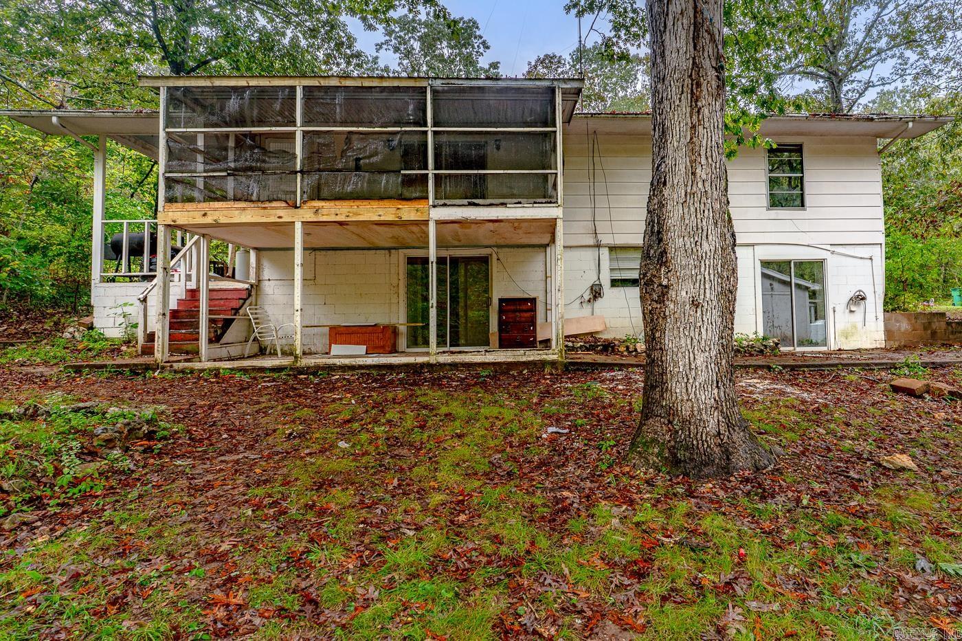 17 Duroc  Cherokee Village, AR