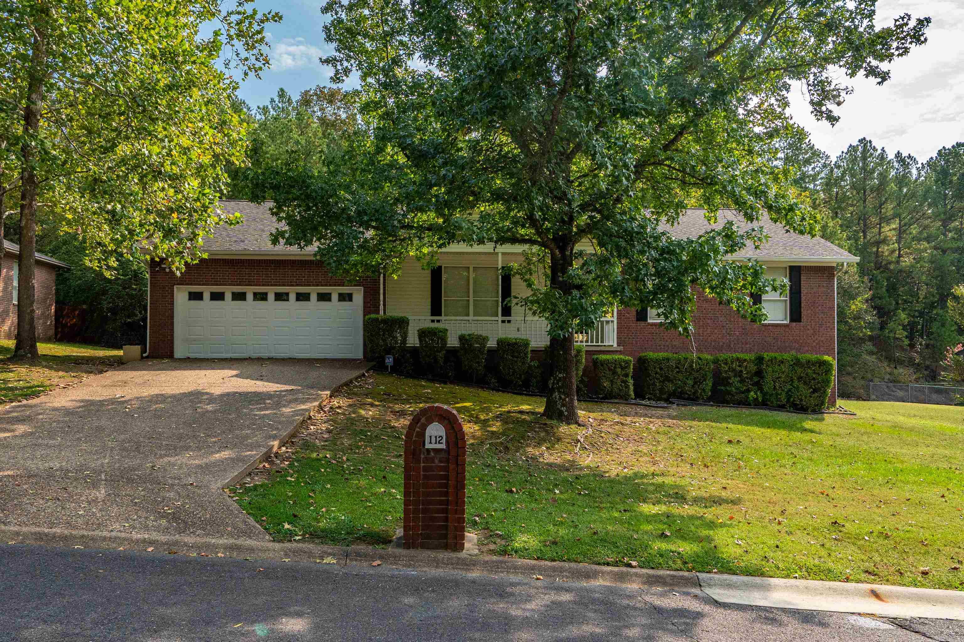 112 Apache  Hot Springs, AR