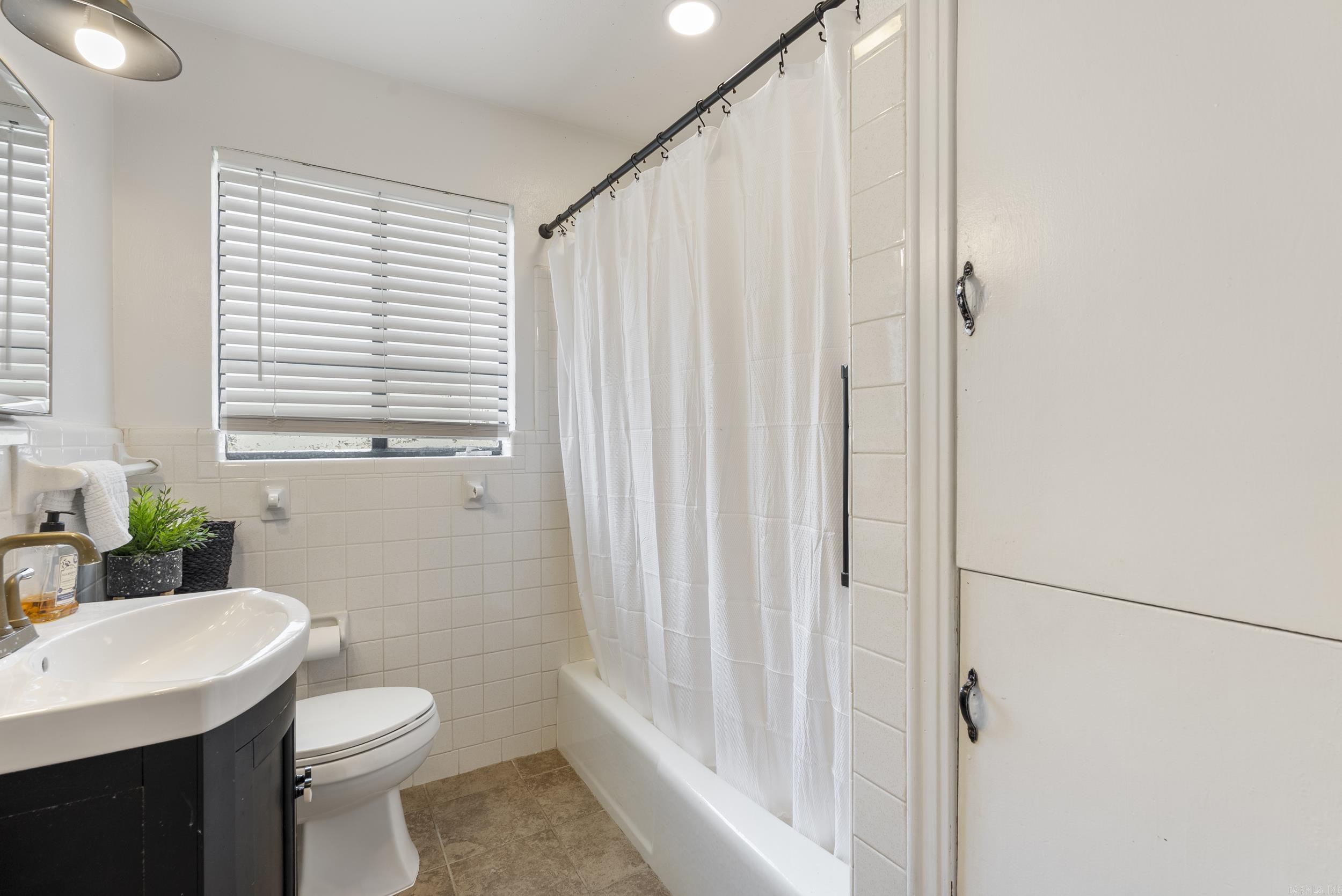 4508 Lakeview  North Little Rock, AR