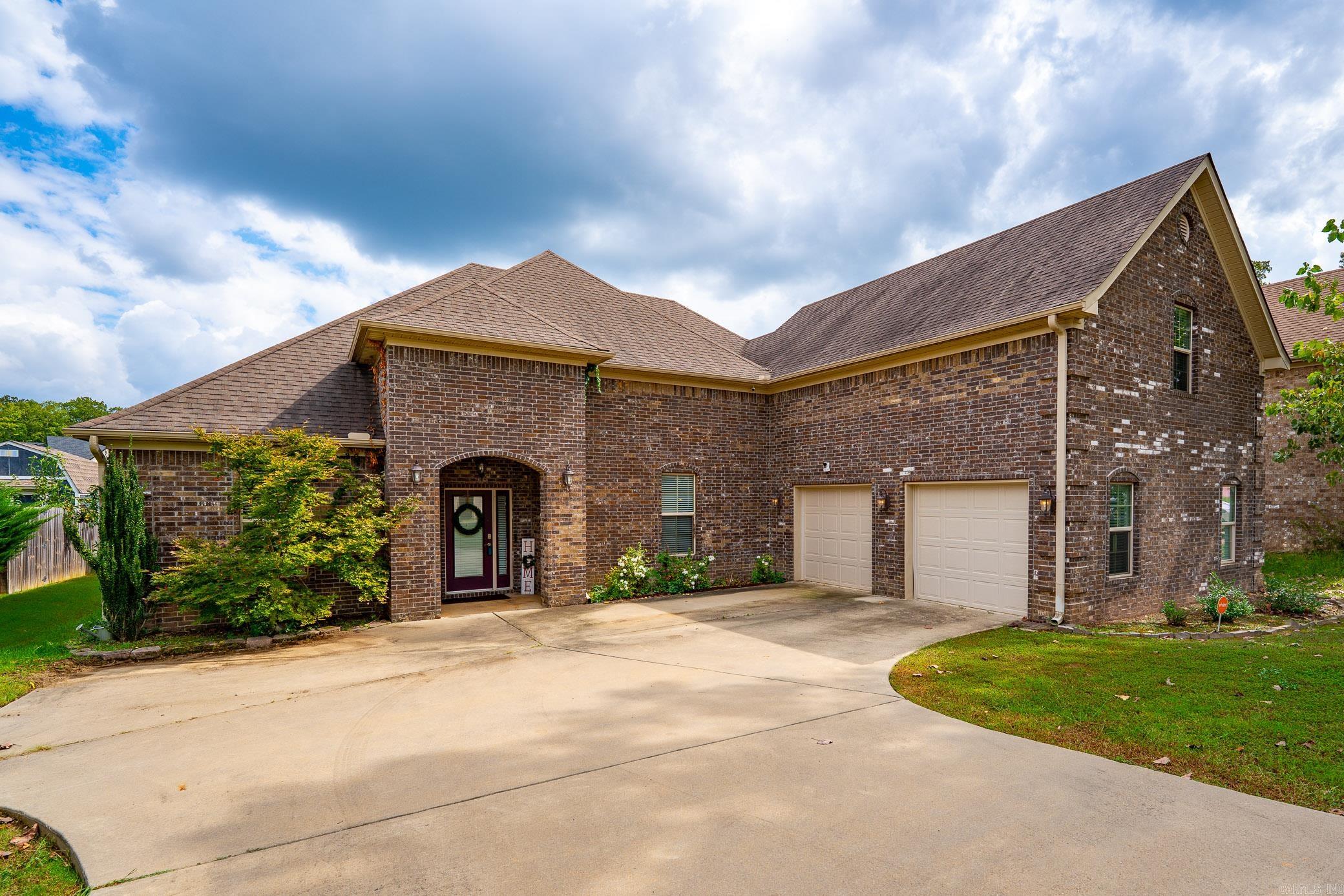 6899 Grace Village  Alexander, AR