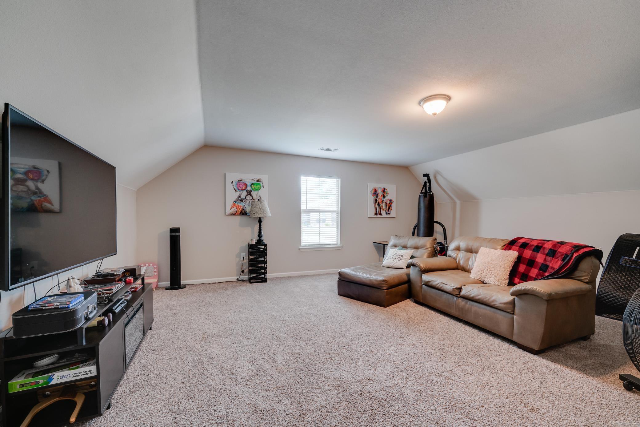 6899 Grace Village  Alexander, AR