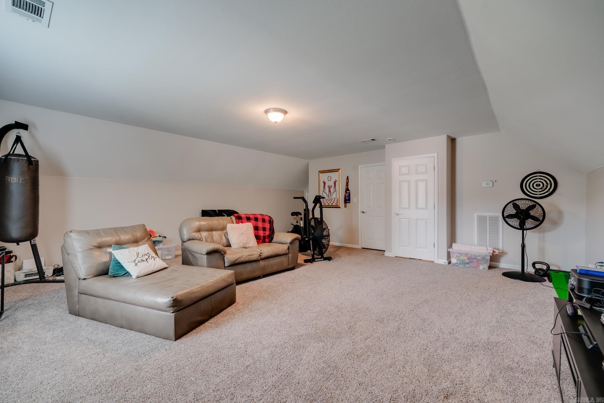 6899 Grace Village  Alexander, AR