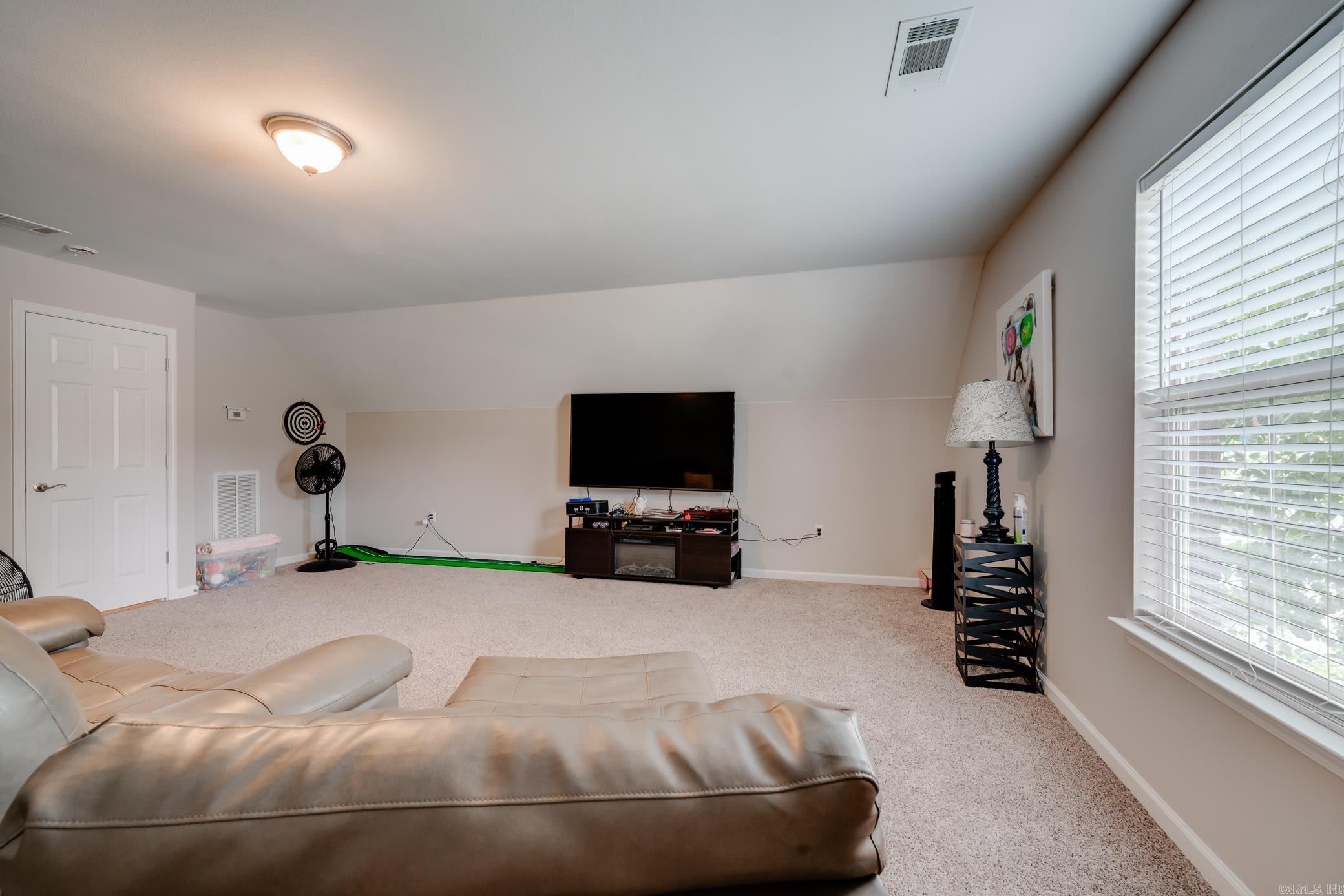 6899 Grace Village  Alexander, AR