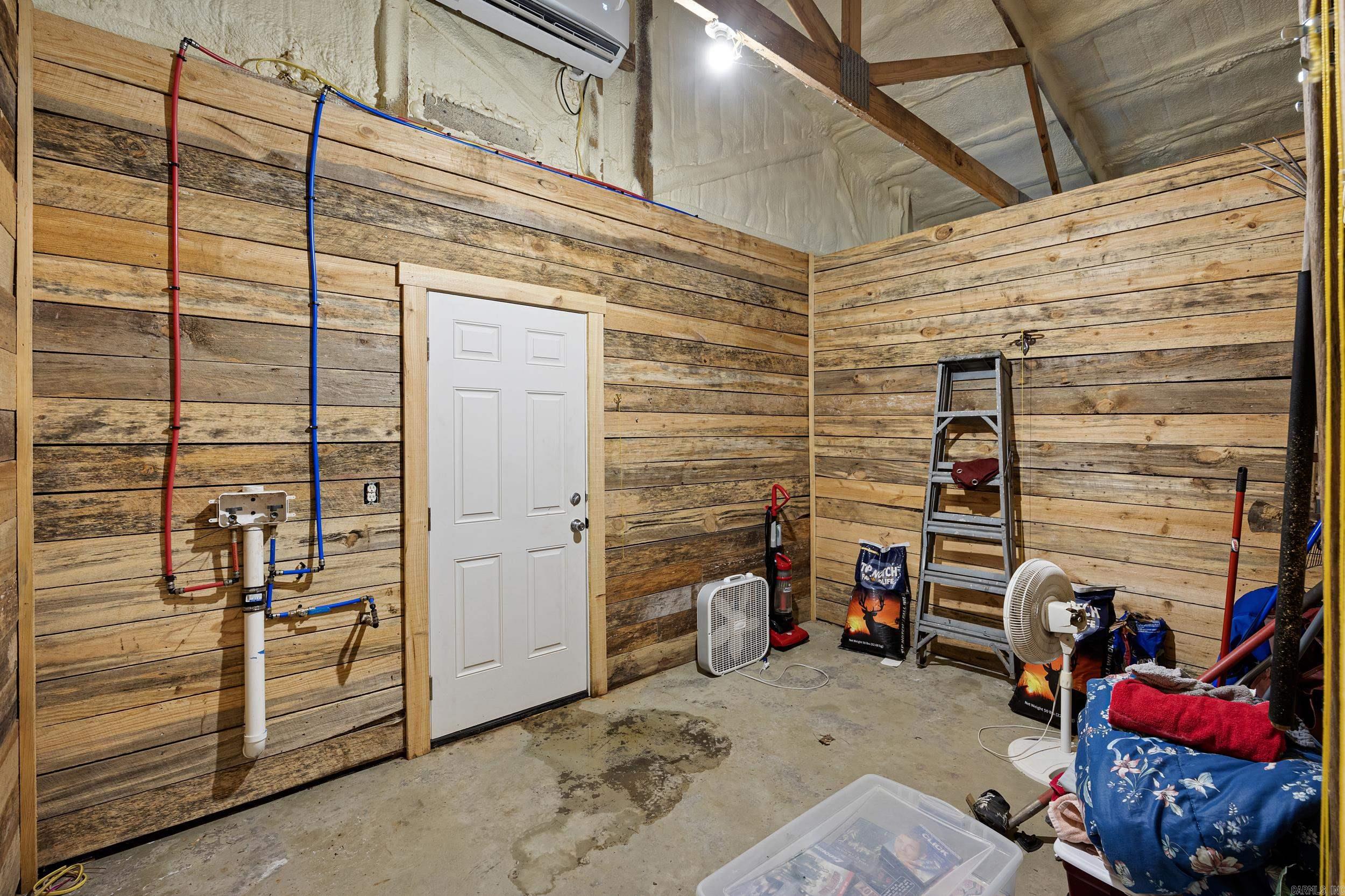 11882 E Old Belleville  Belleville, AR