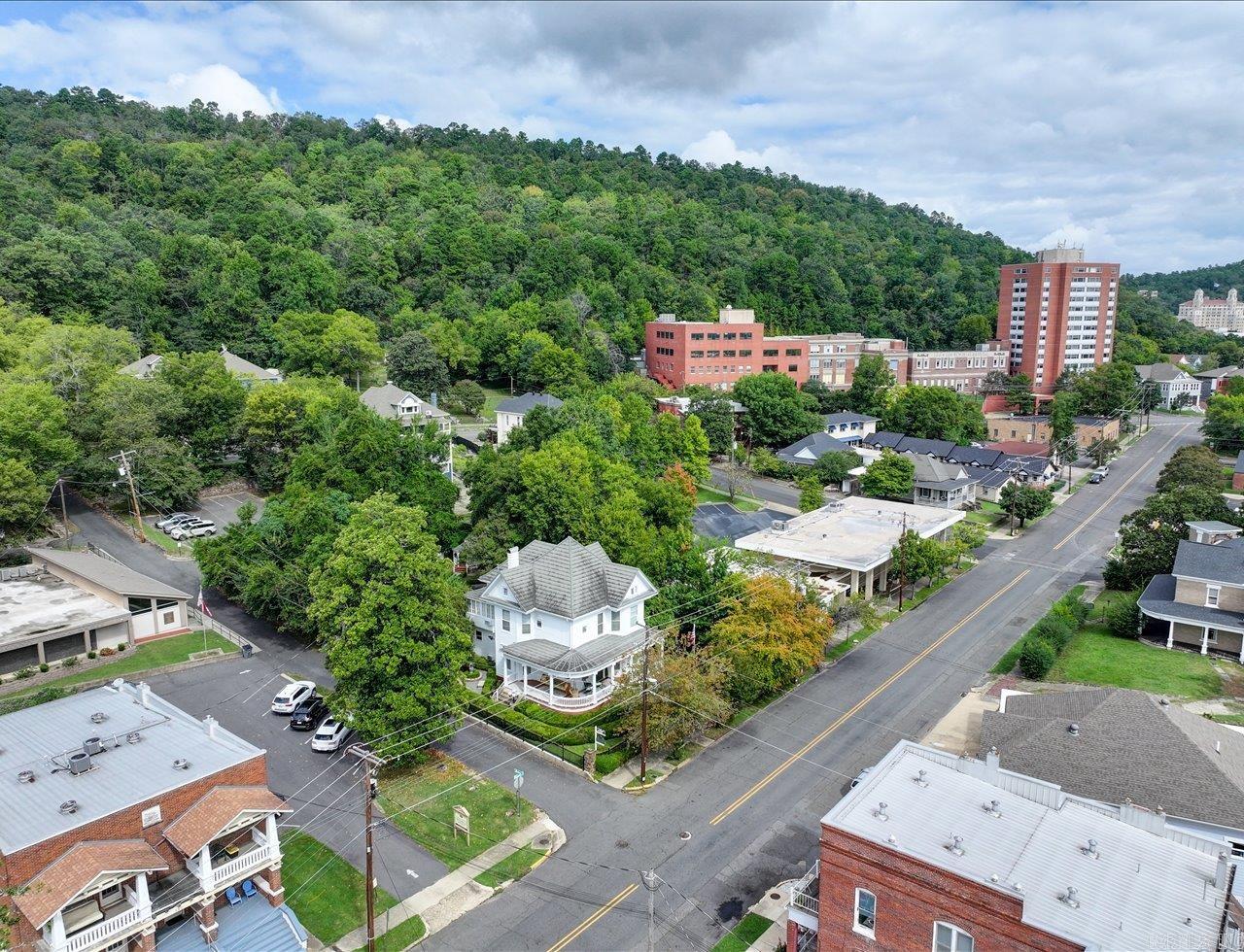 318 Quapaw  Hot Springs, AR