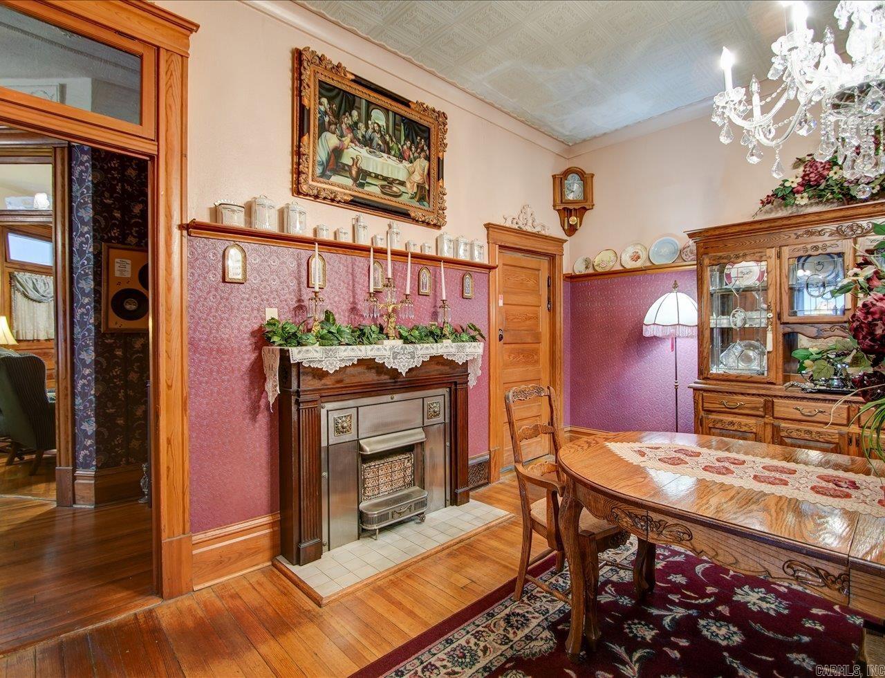 318 Quapaw  Hot Springs, AR