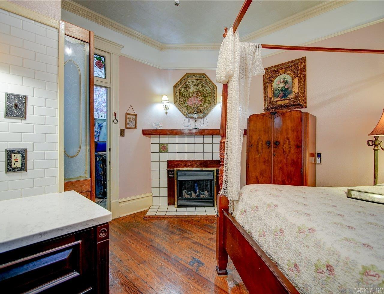 318 Quapaw  Hot Springs, AR