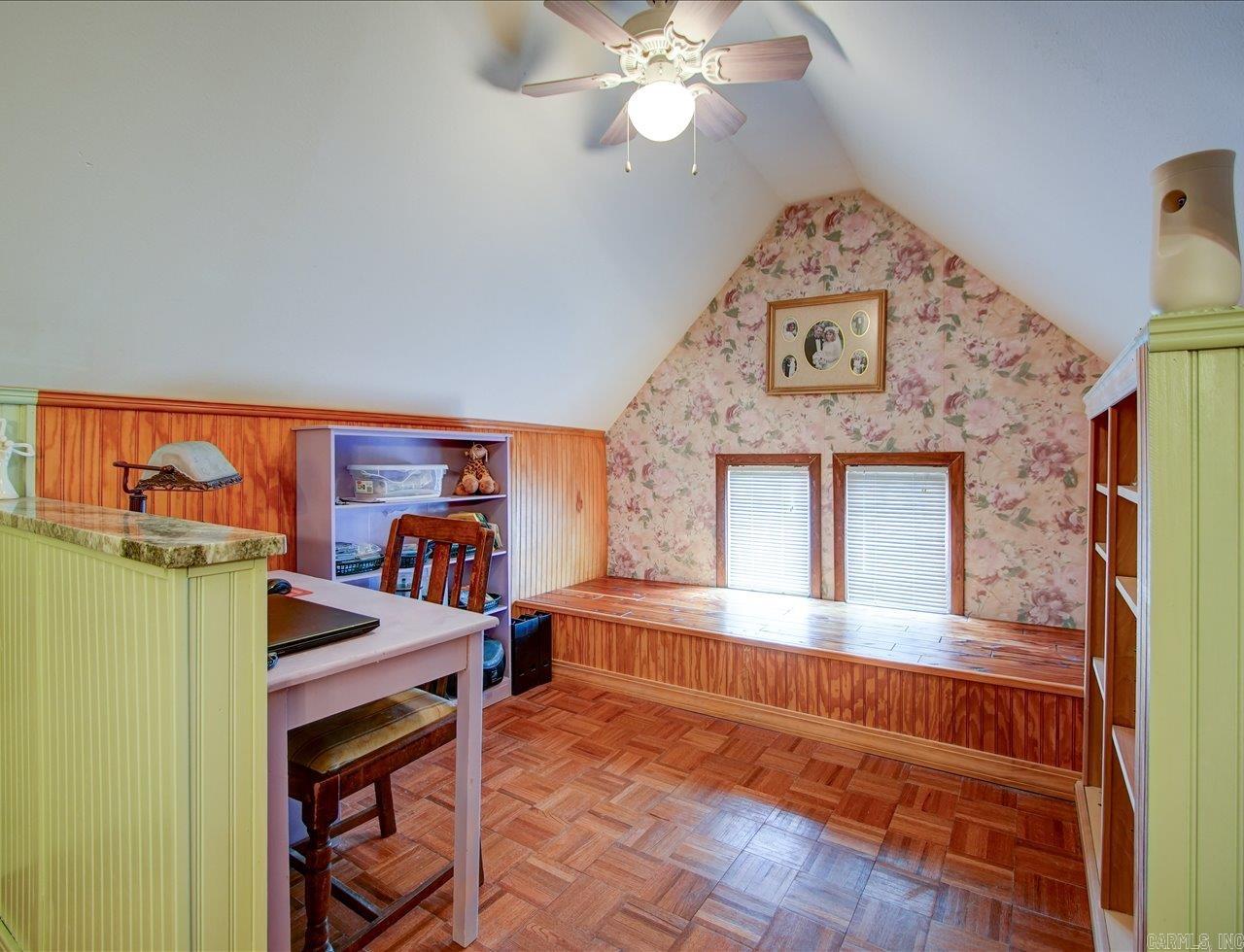 318 Quapaw  Hot Springs, AR