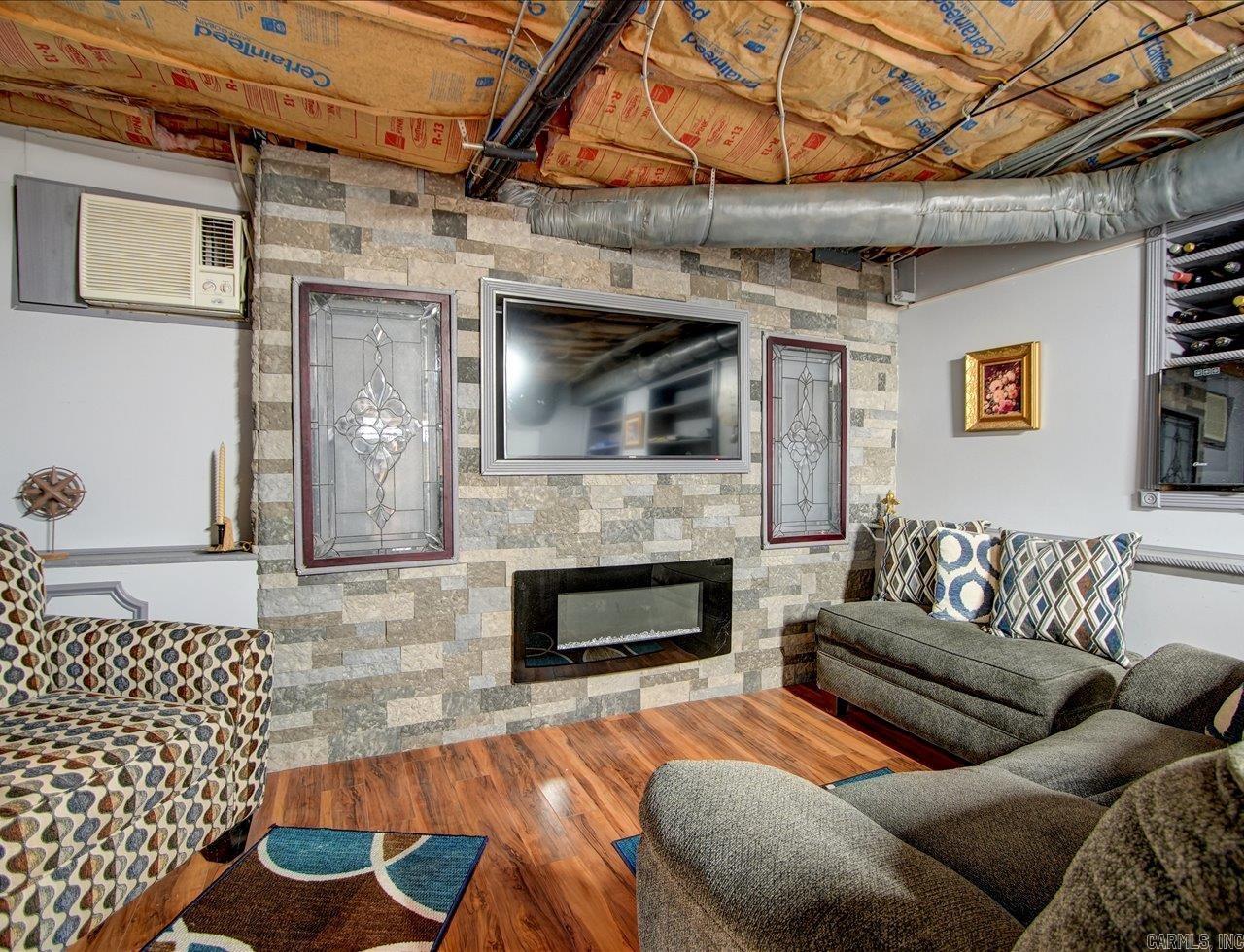 318 Quapaw  Hot Springs, AR