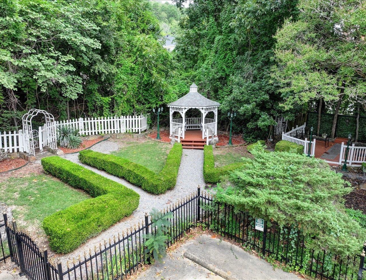 318 Quapaw  Hot Springs, AR