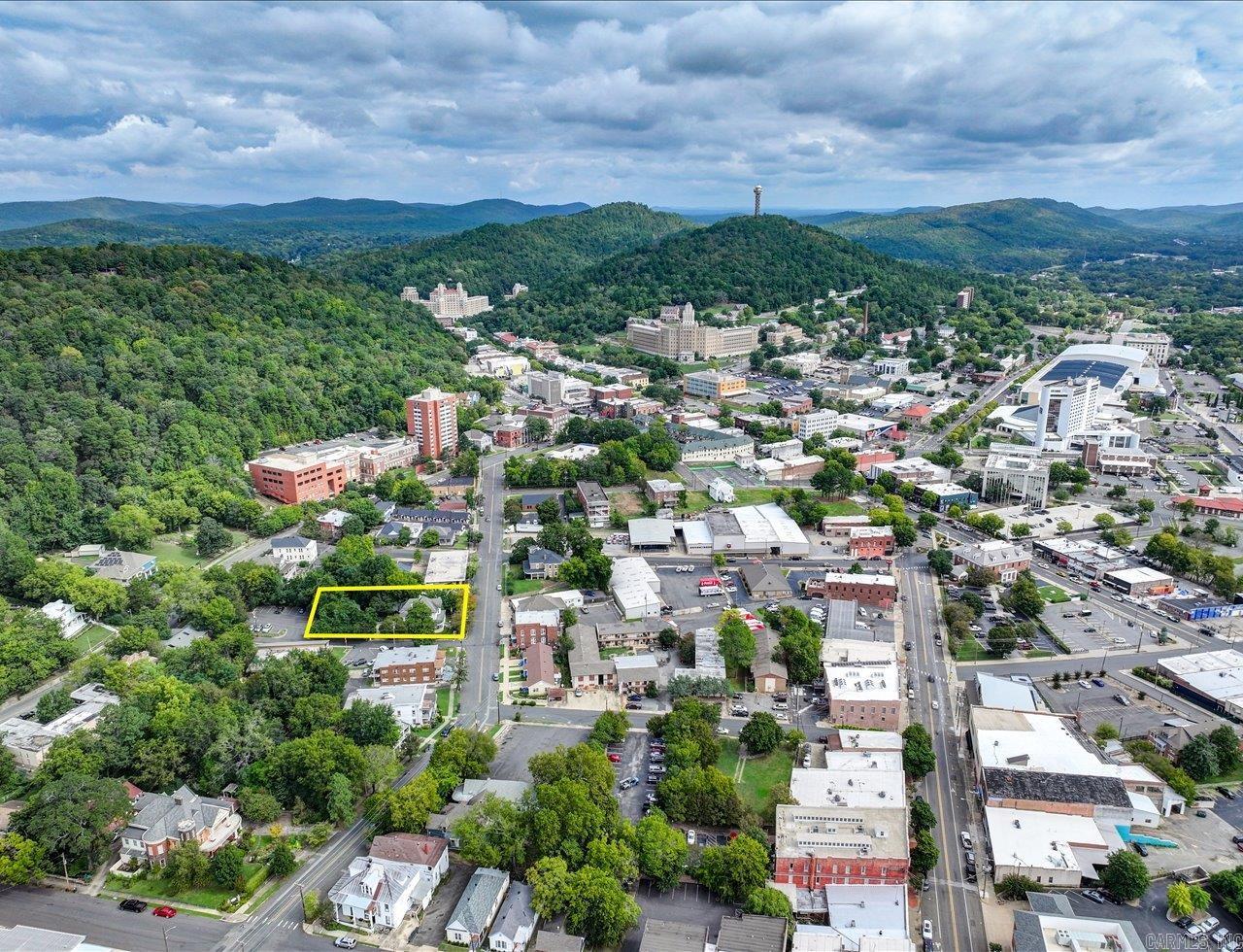 318 Quapaw  Hot Springs, AR