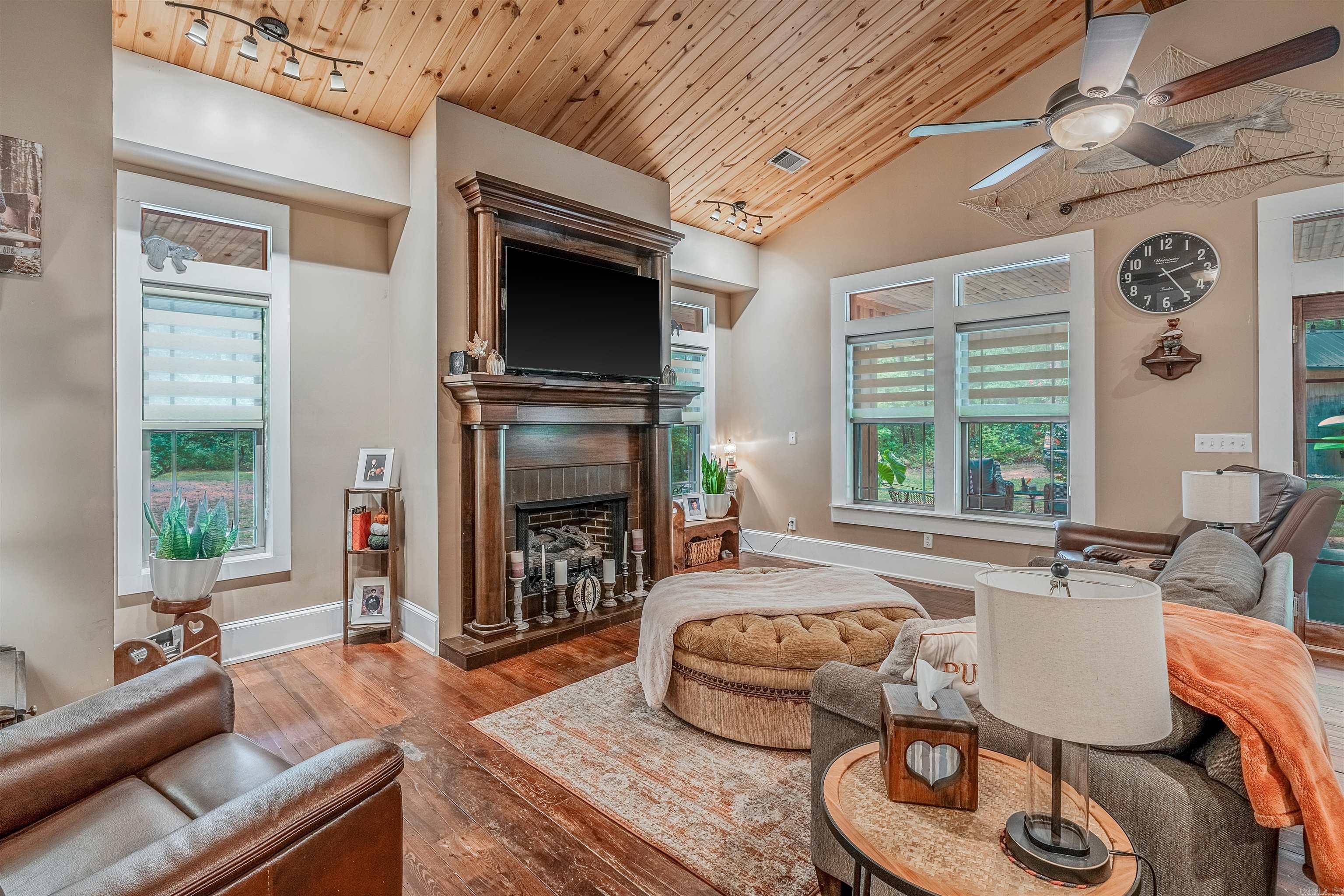 1089 River Road  Shirley, AR