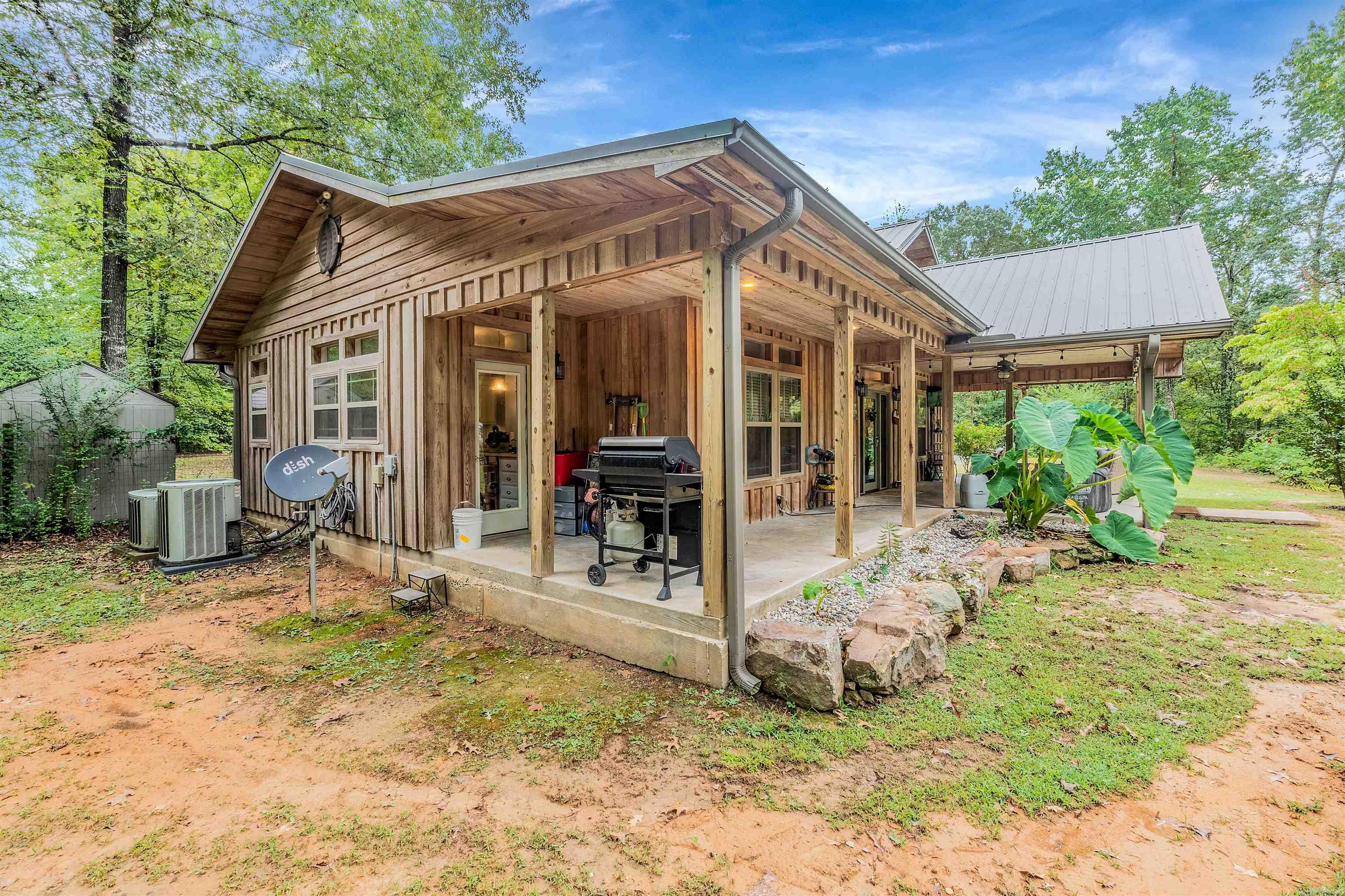 1089 River Road  Shirley, AR