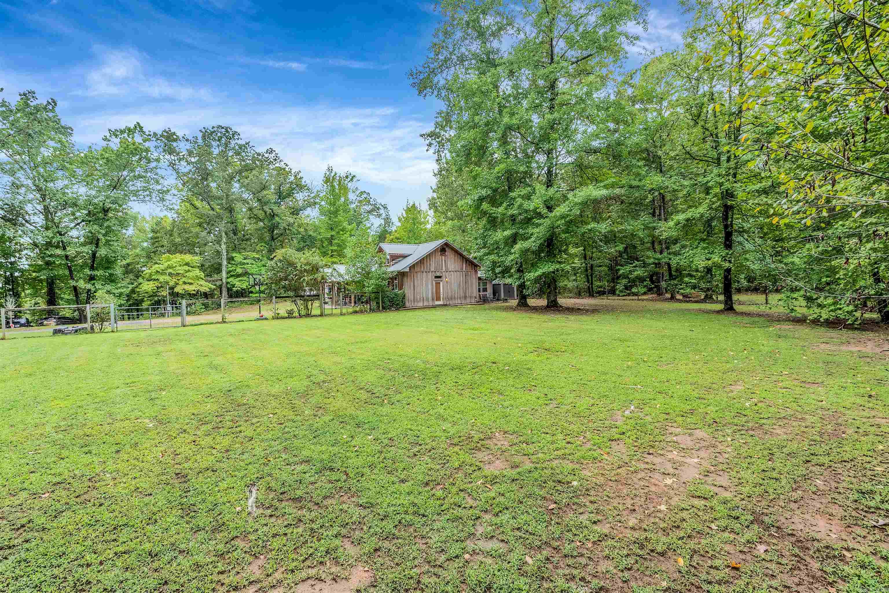 1089 River Road  Shirley, AR