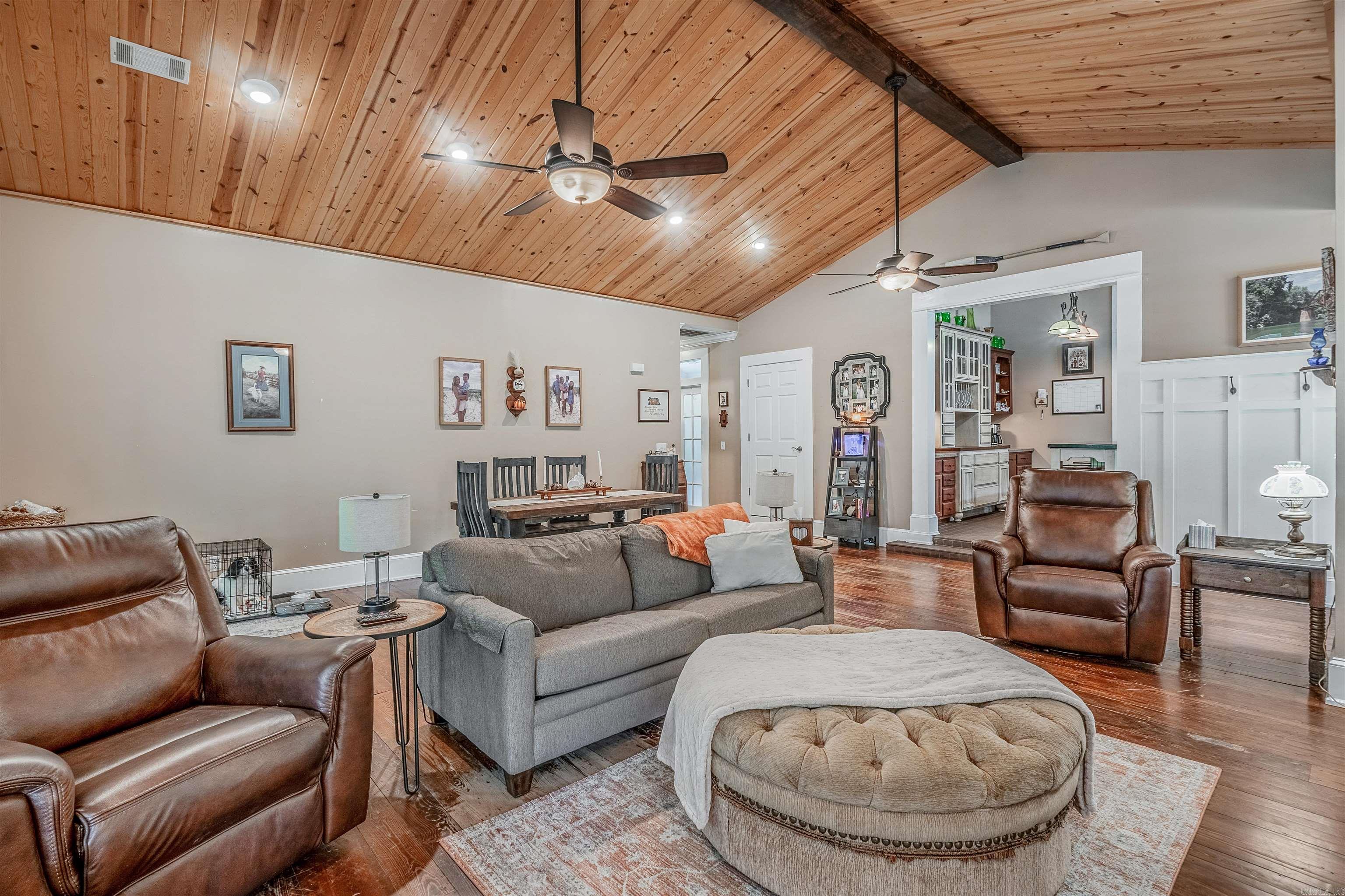 1089 River Road  Shirley, AR