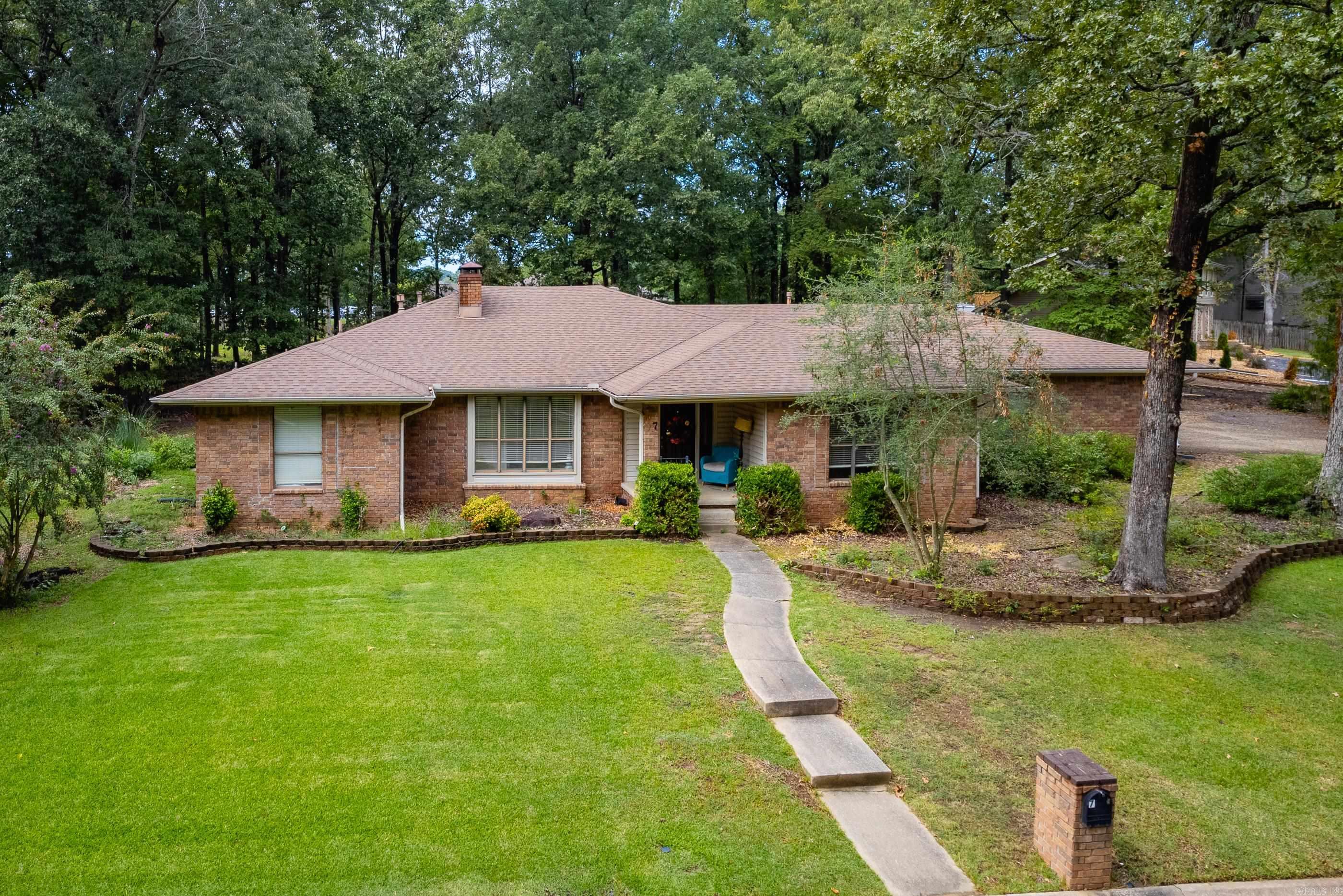 7 Fairway  Maumelle, AR