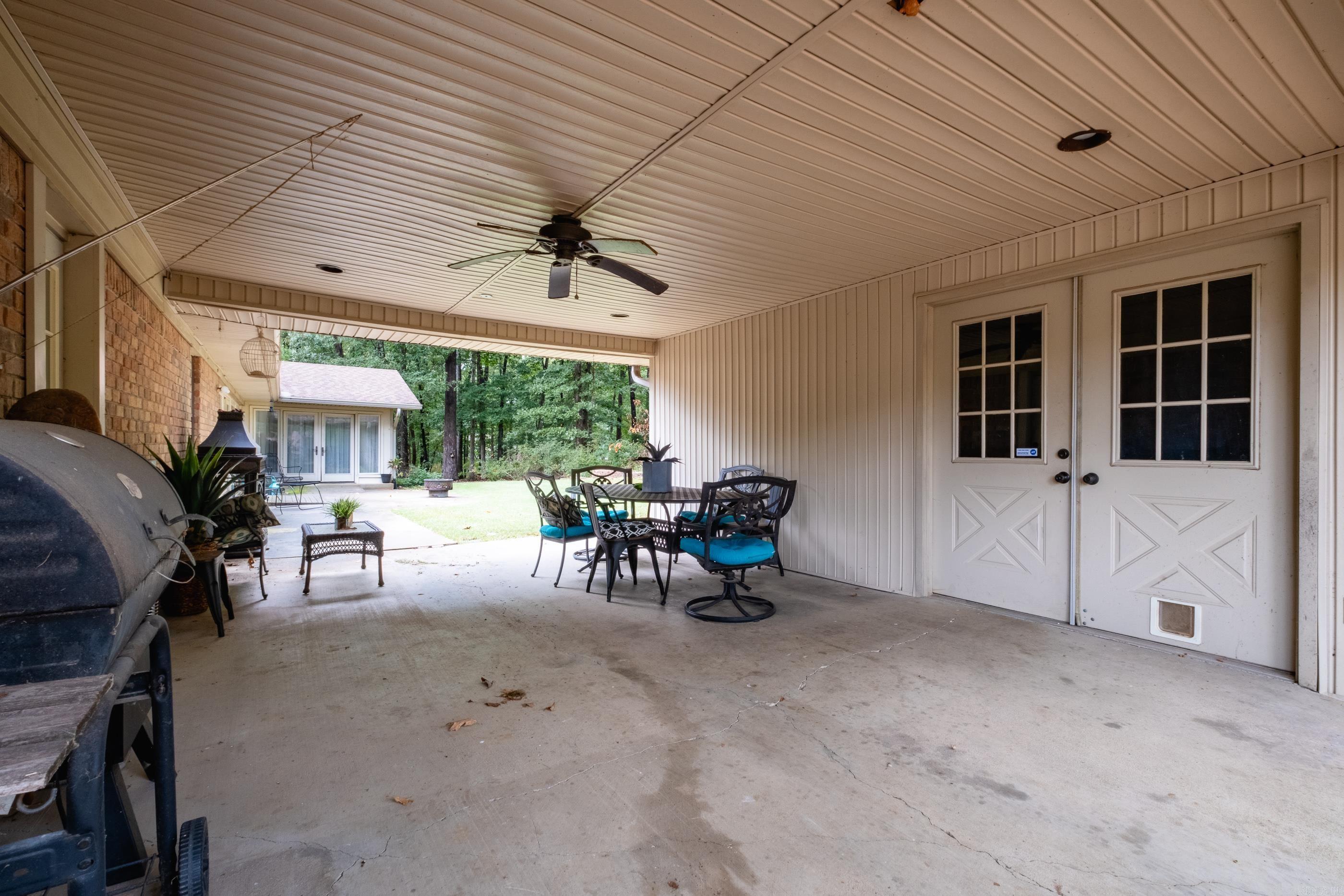 7 Fairway  Maumelle, AR