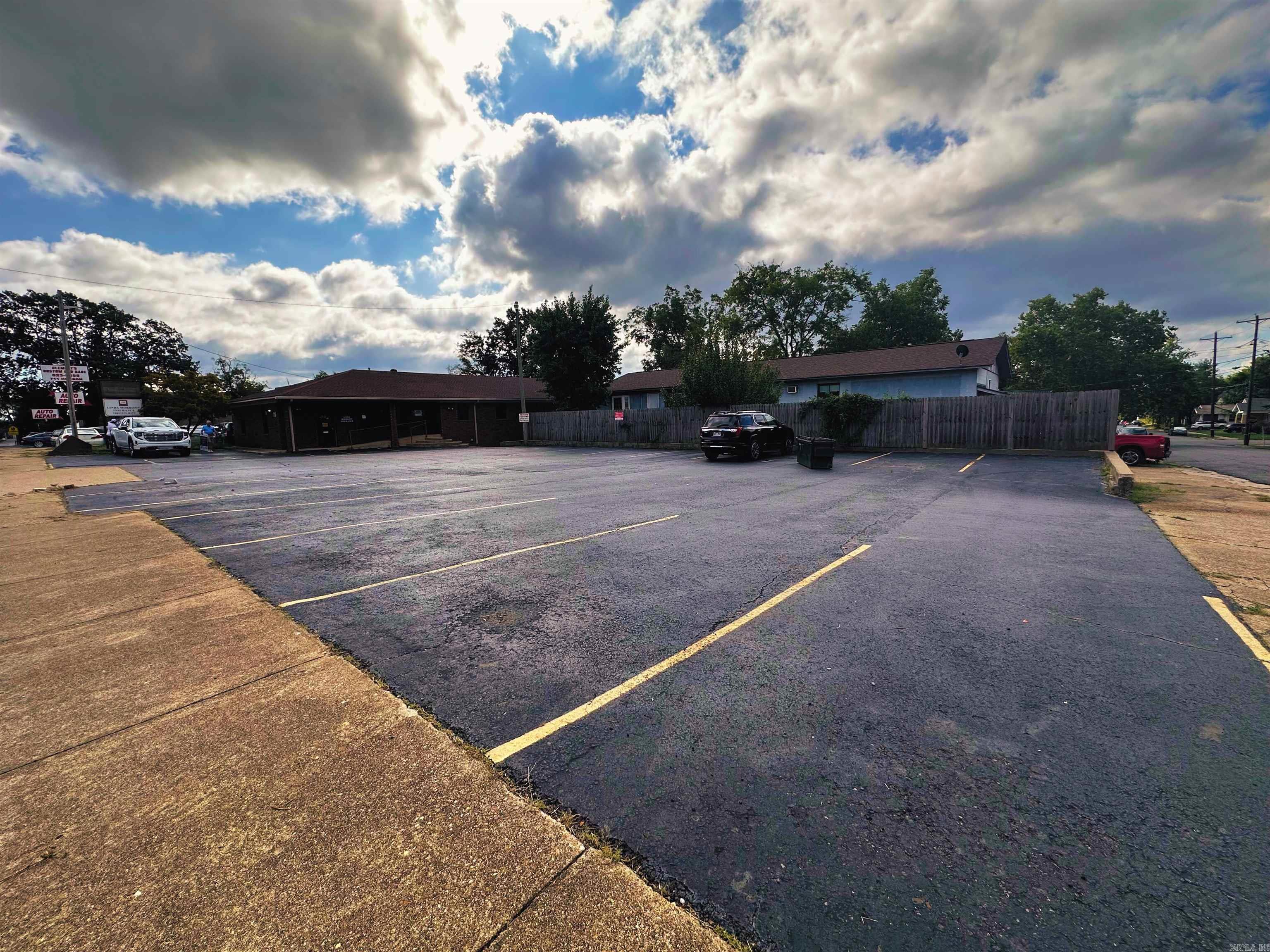 715 Hobson  Hot Springs, AR