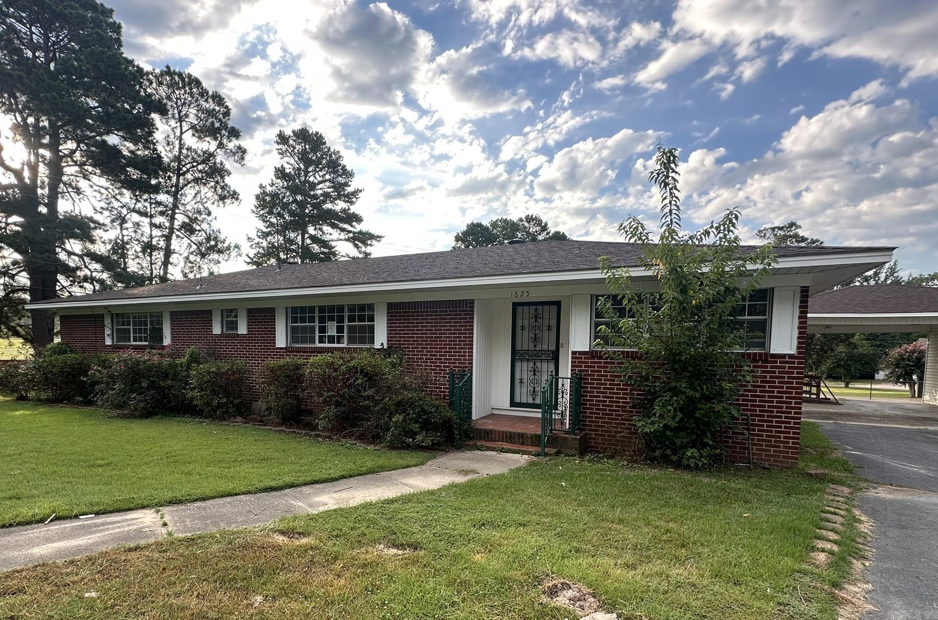 1625 Circle  Malvern, AR